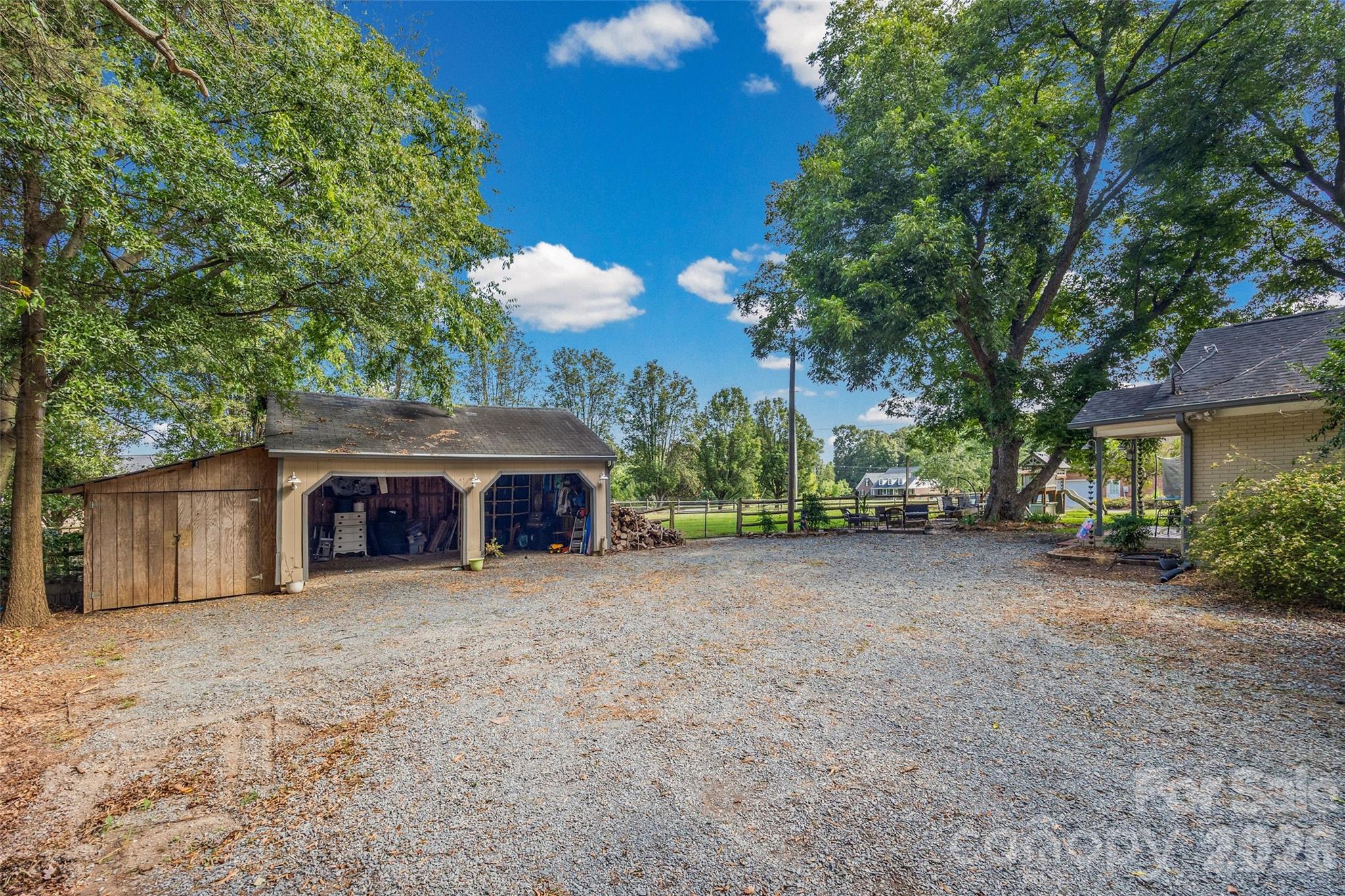 5517 E Highway 218 Highway Property Photo 28