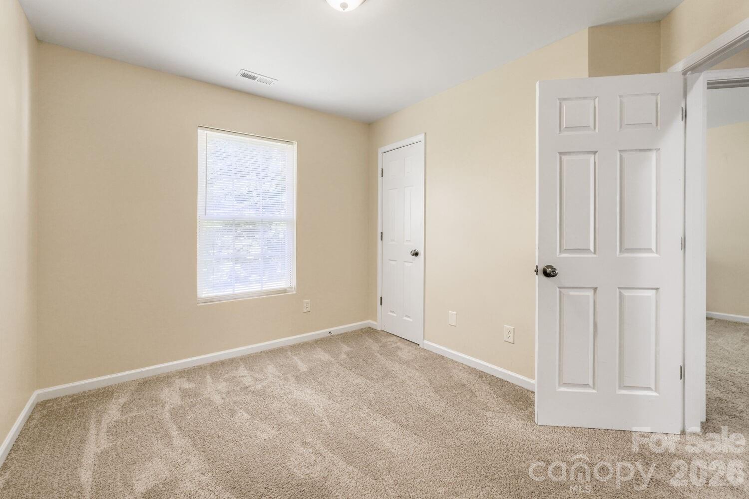 1605 Crandon Drive Property Photo 15