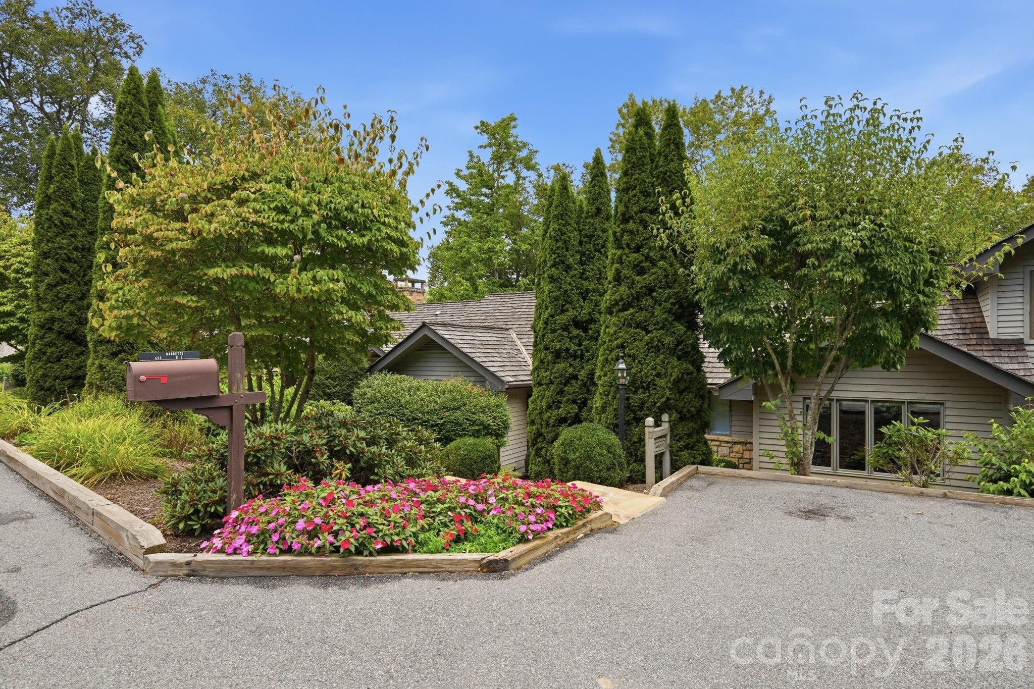 659 Clubhouse Drive D2 Property Photo 43