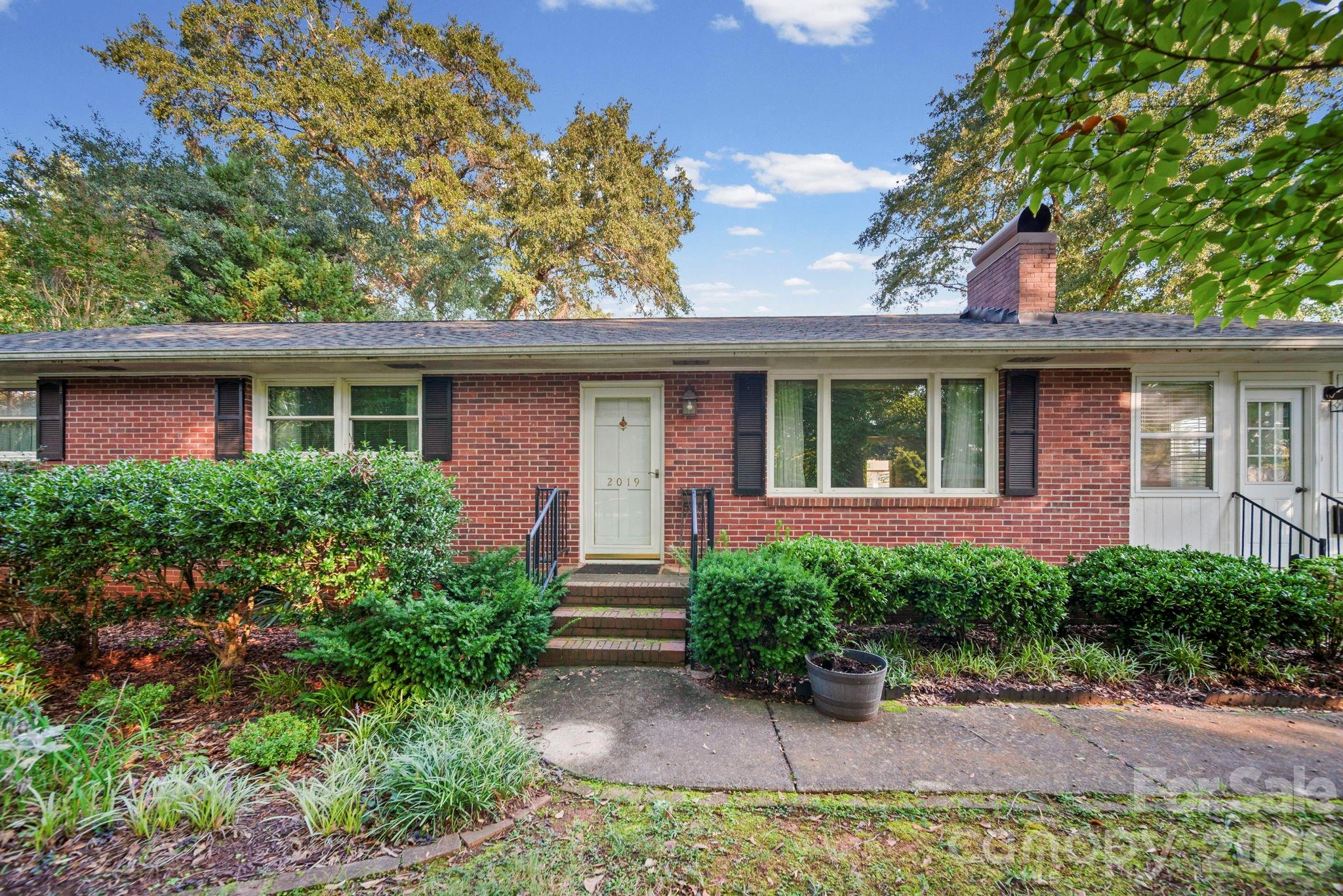 2019 Carol Drive Property Photo 2