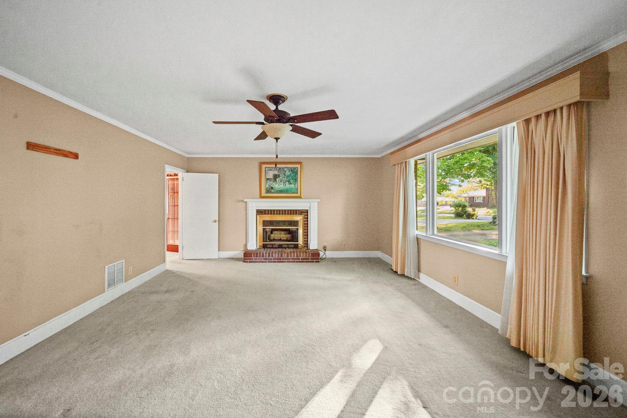 2019 Carol Drive Property Photo 4