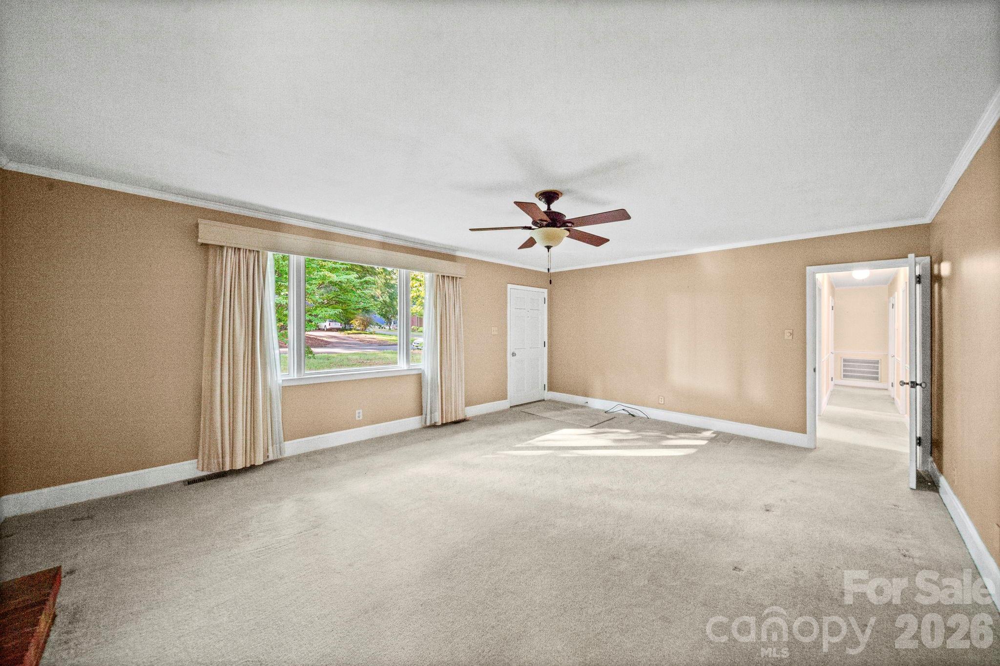 2019 Carol Drive Property Photo 5