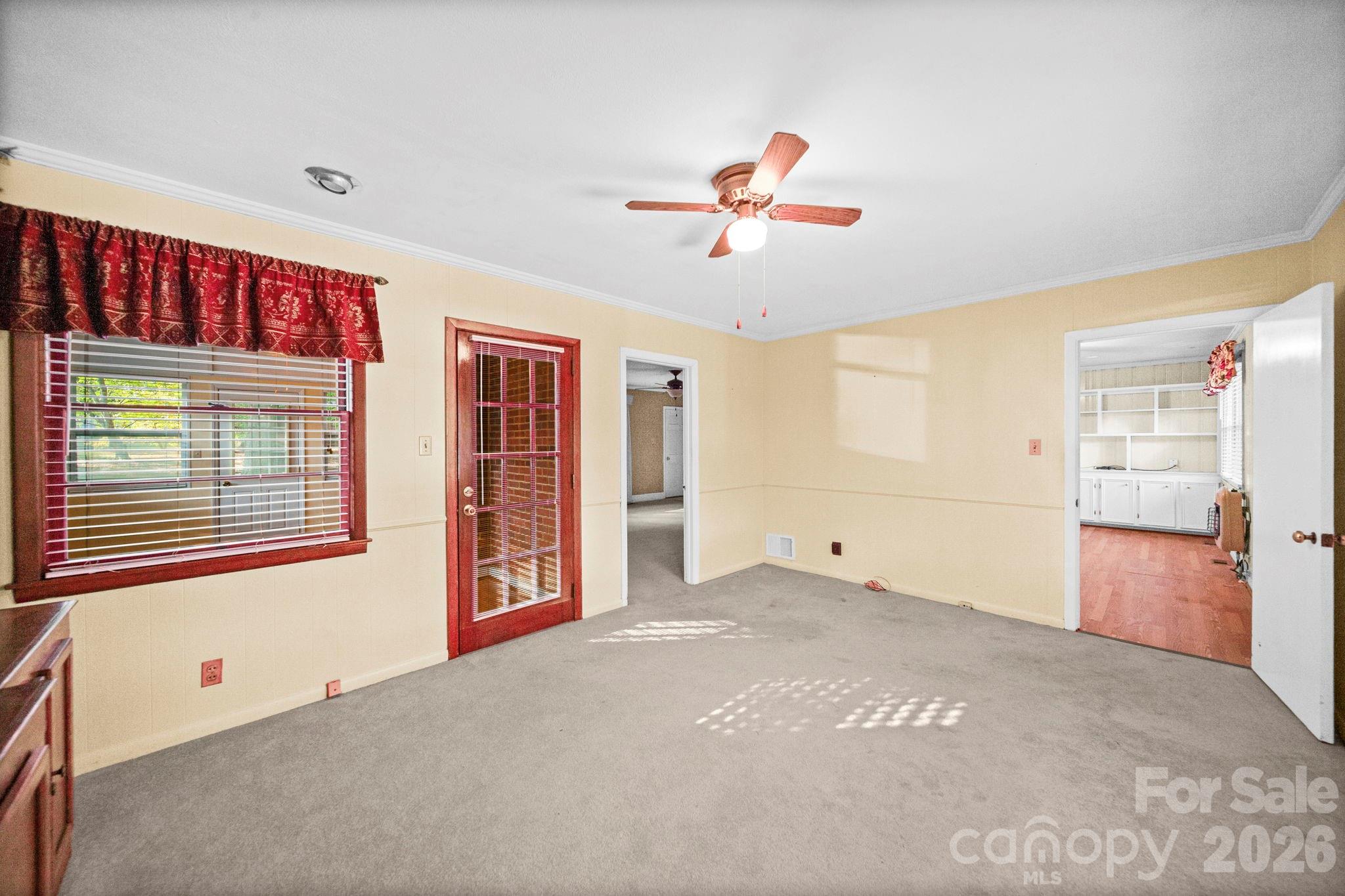 2019 Carol Drive Property Photo 6