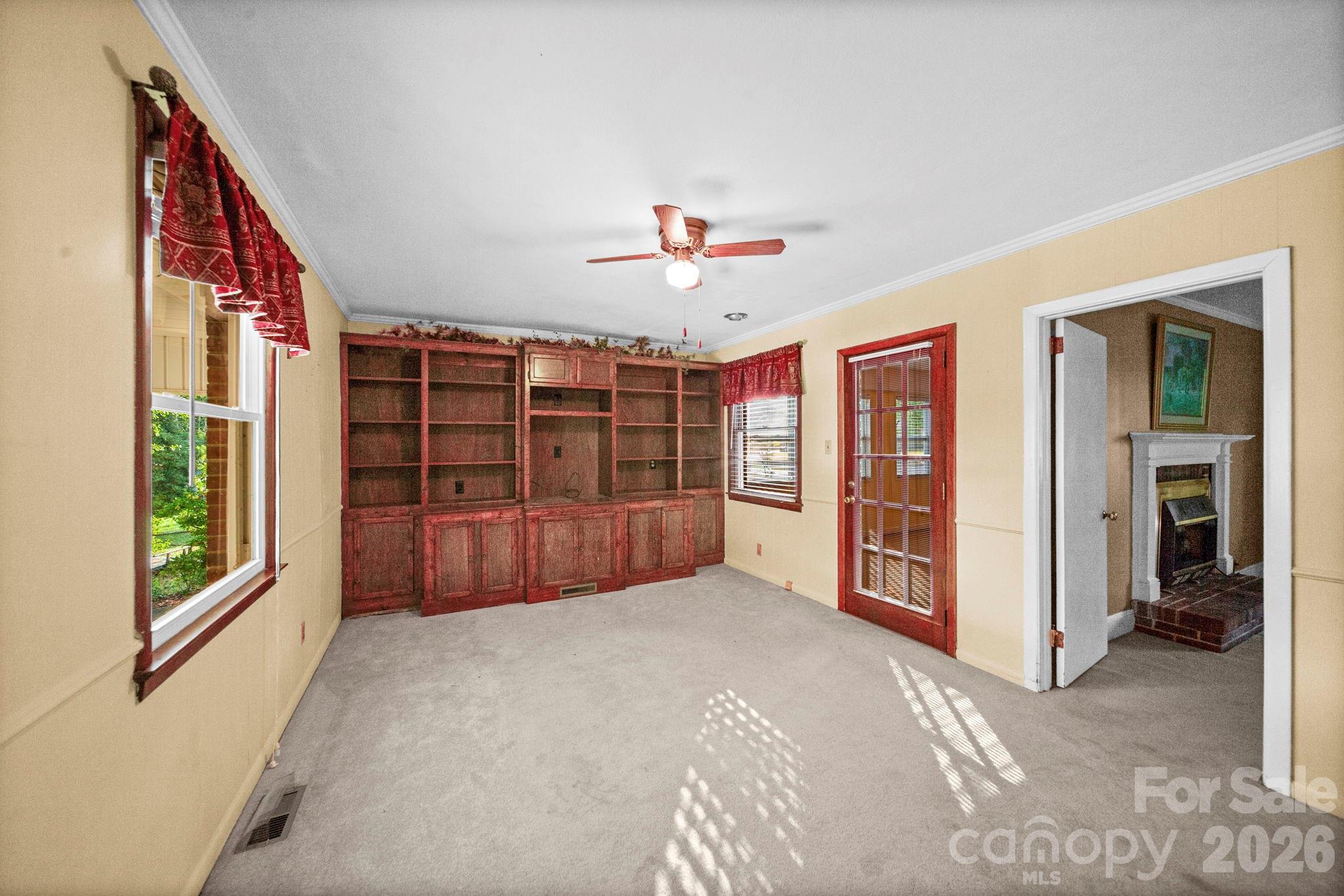 2019 Carol Drive Property Photo 7