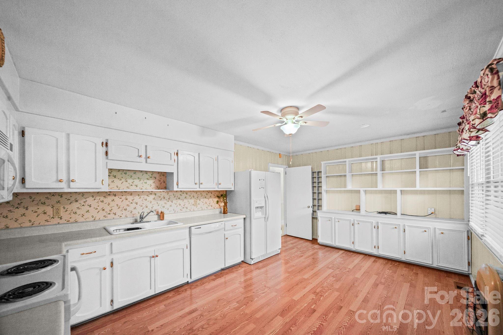 2019 Carol Drive Property Photo 8