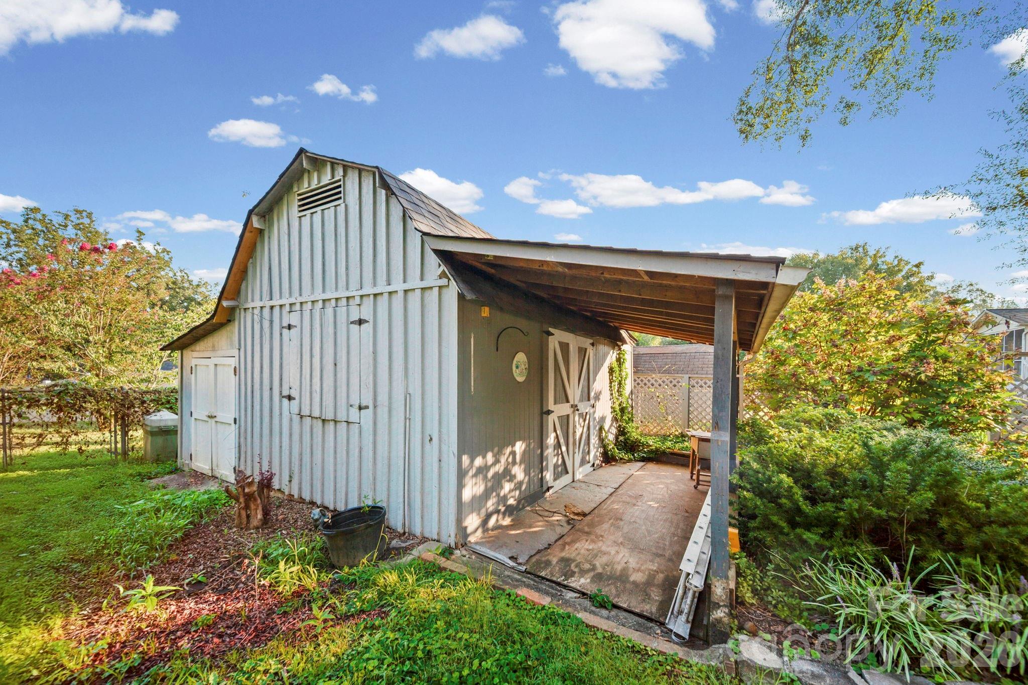 2019 Carol Drive Property Photo 27