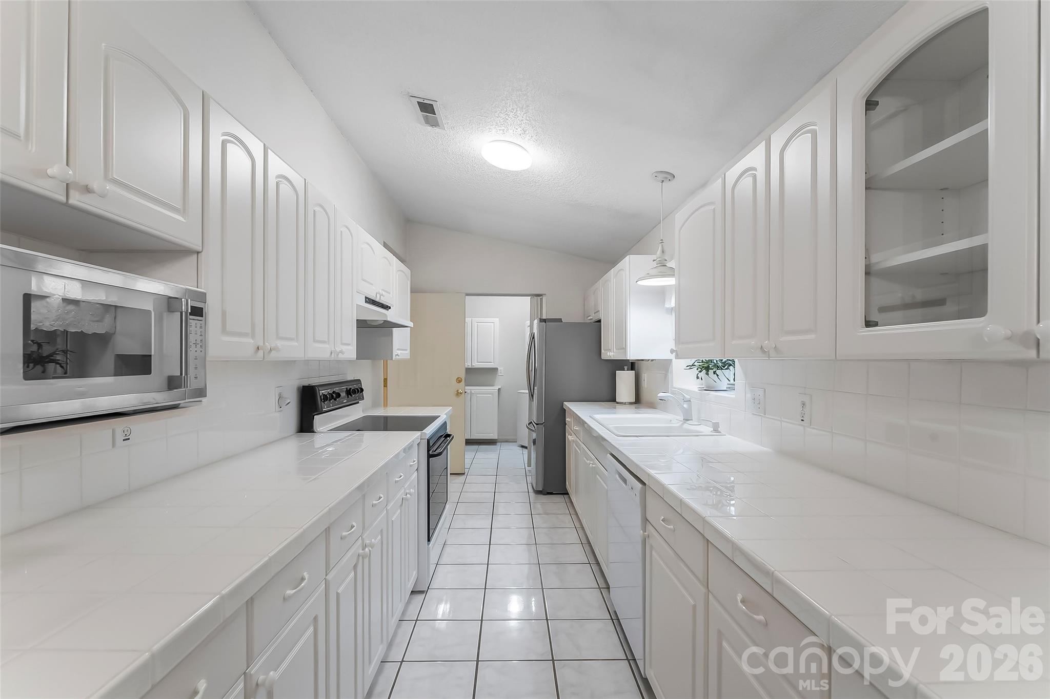 477 14th Avenue Drive Property Photo 7