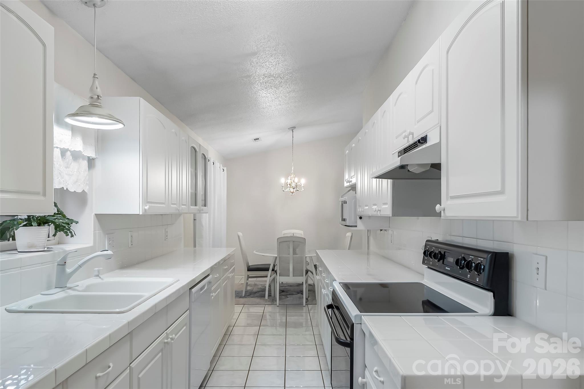 477 14th Avenue Drive Property Photo 10