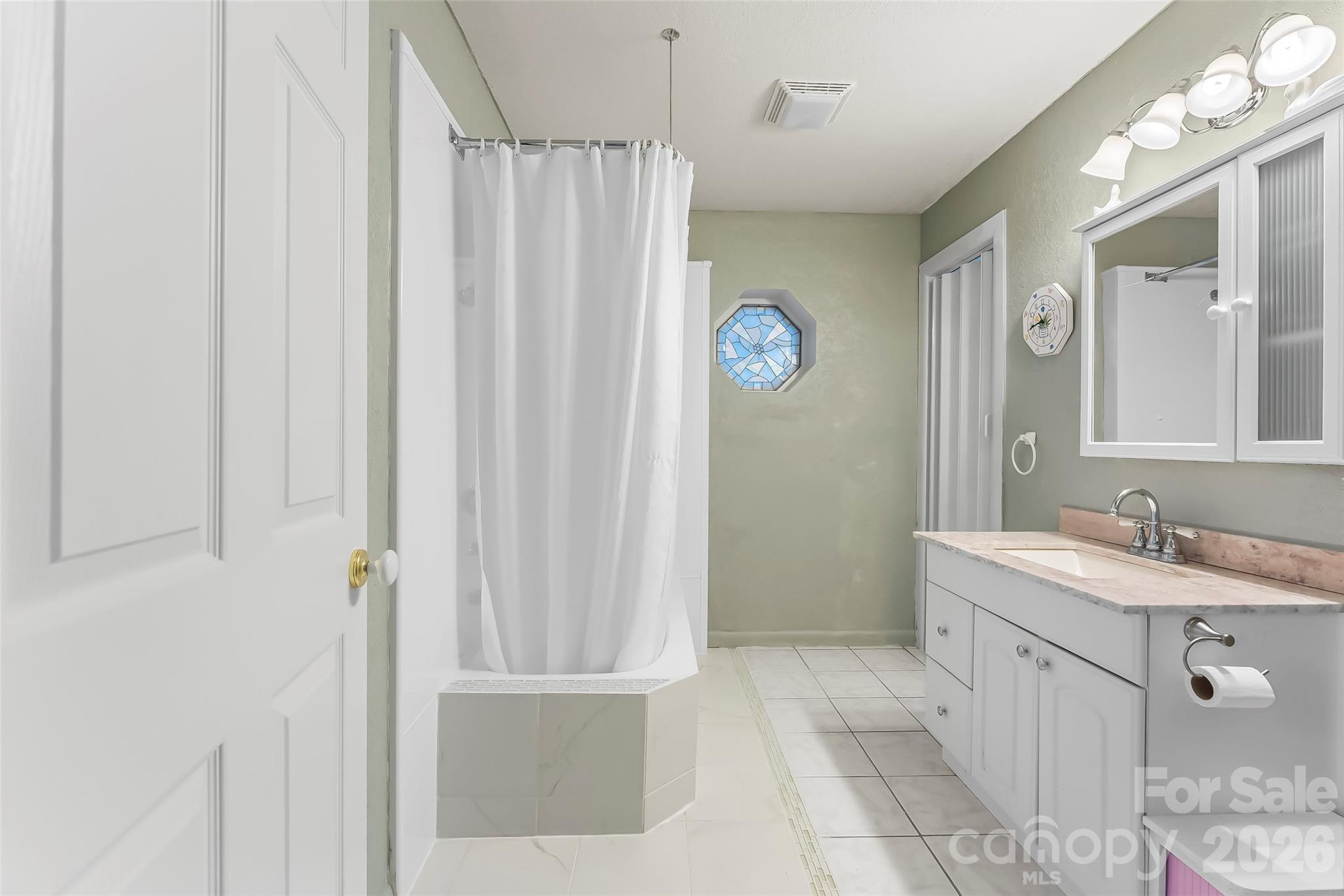 477 14th Avenue Drive Property Photo 11