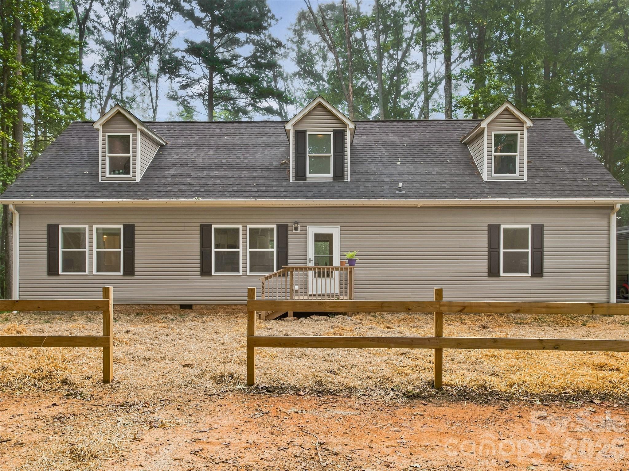 552 Bass Lake Drive Property Photo 1