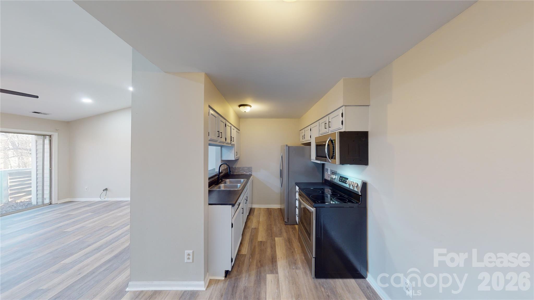 9617 Vinca Circle G Property Photo 2