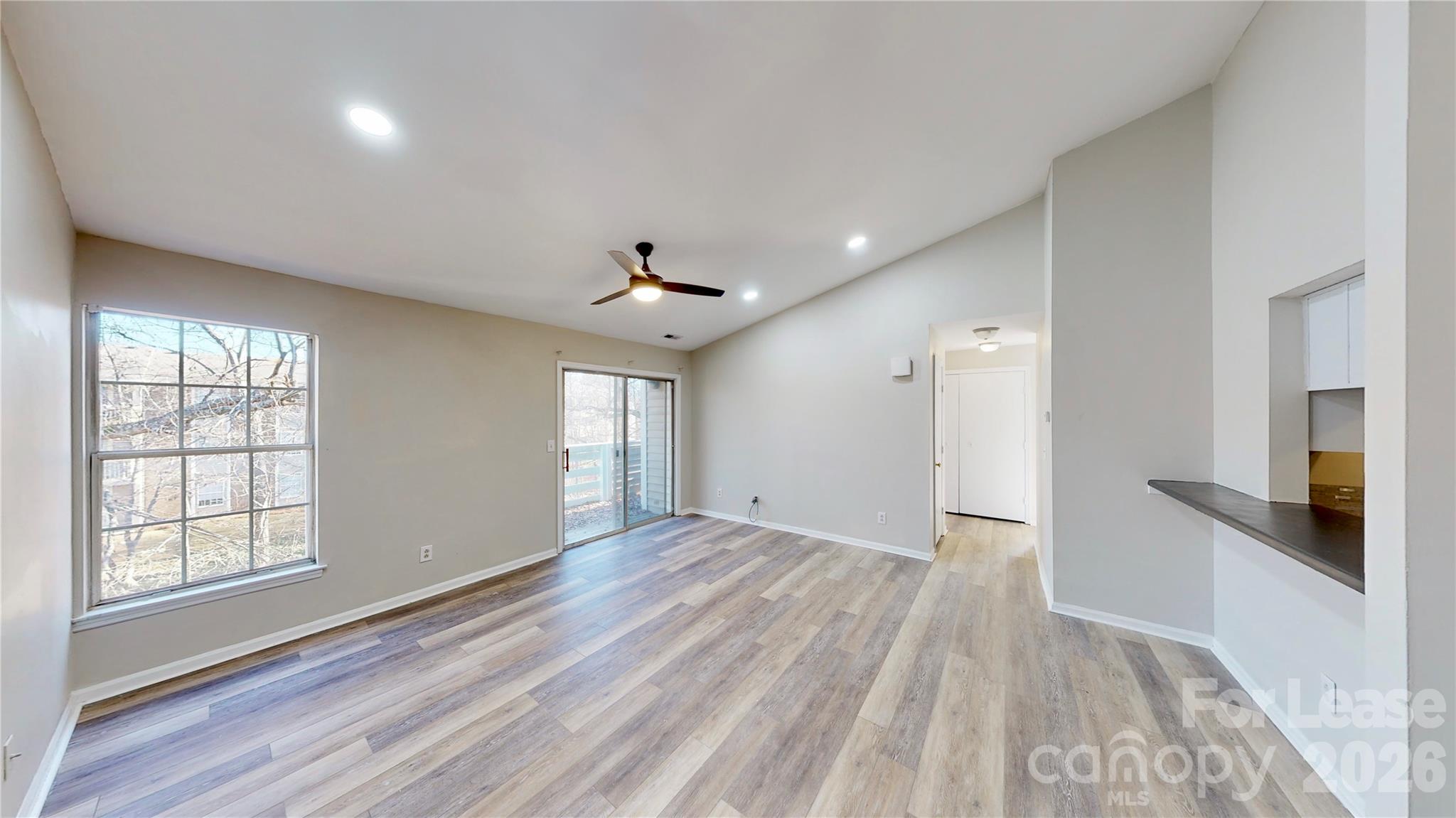 9617 Vinca Circle G Property Photo 8