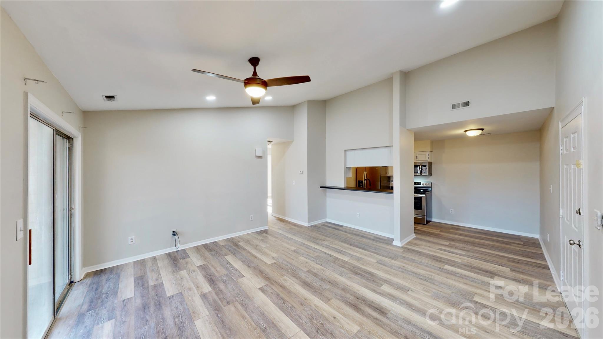 9617 Vinca Circle G Property Photo 10