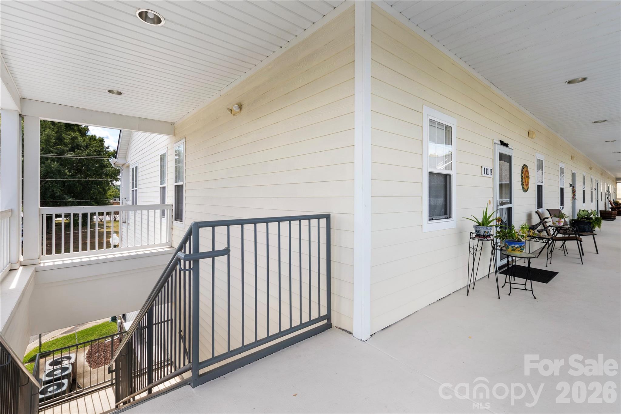 111 White Street B Property Photo 2