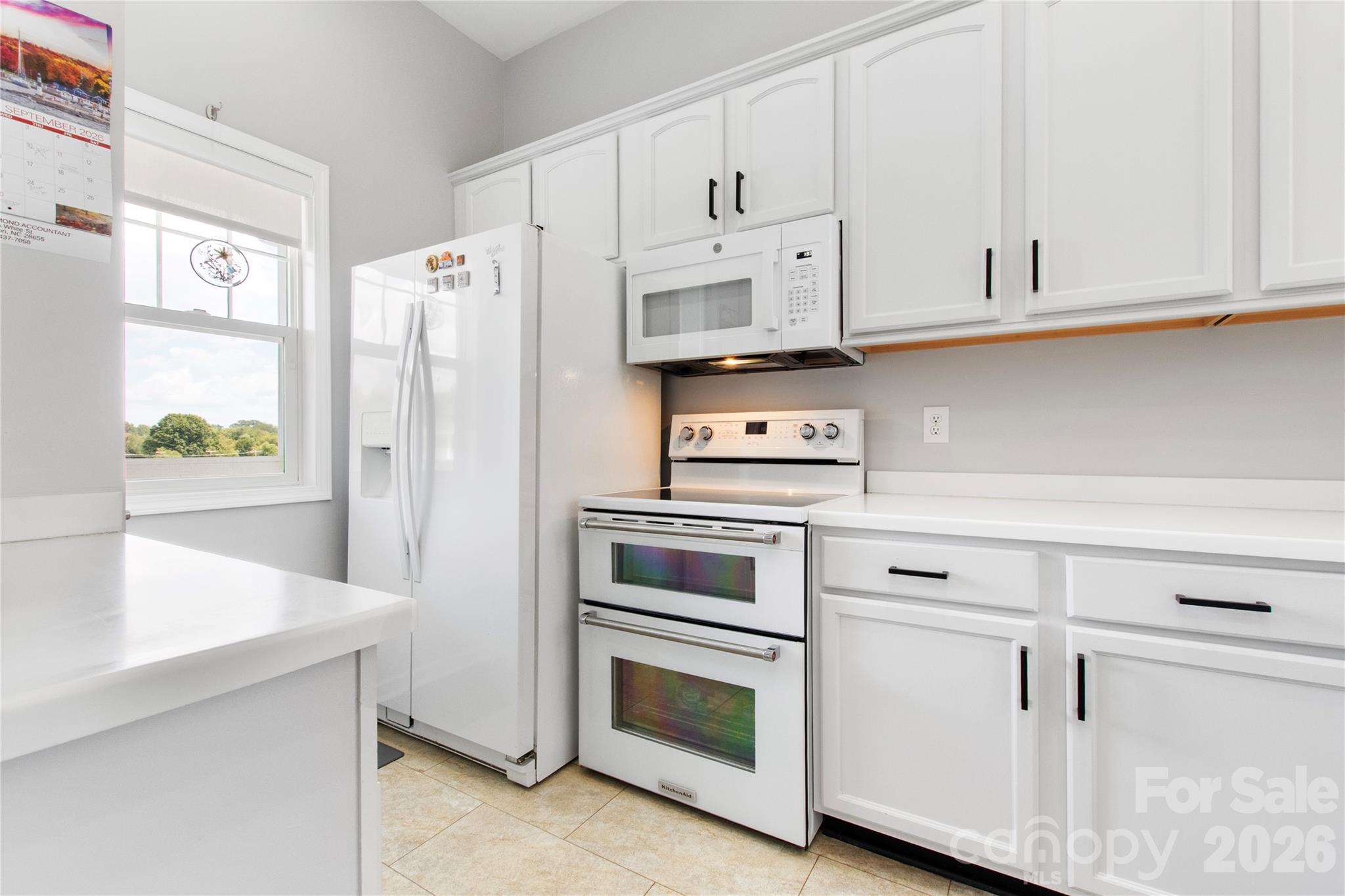 111 White Street B Property Photo 5