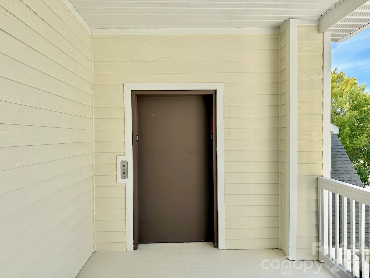 111 White Street B Property Photo 34