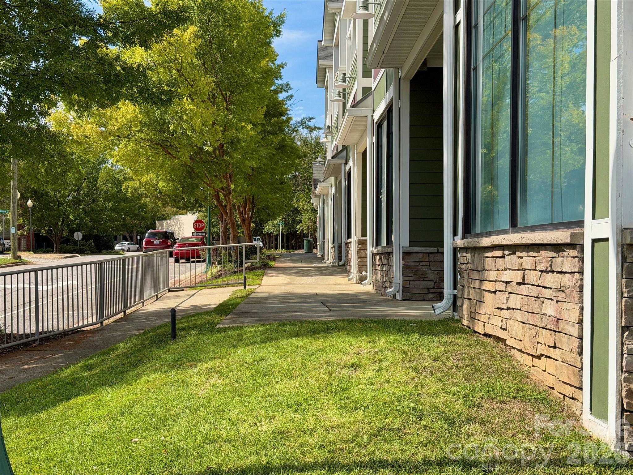 111 White Street B Property Photo 39