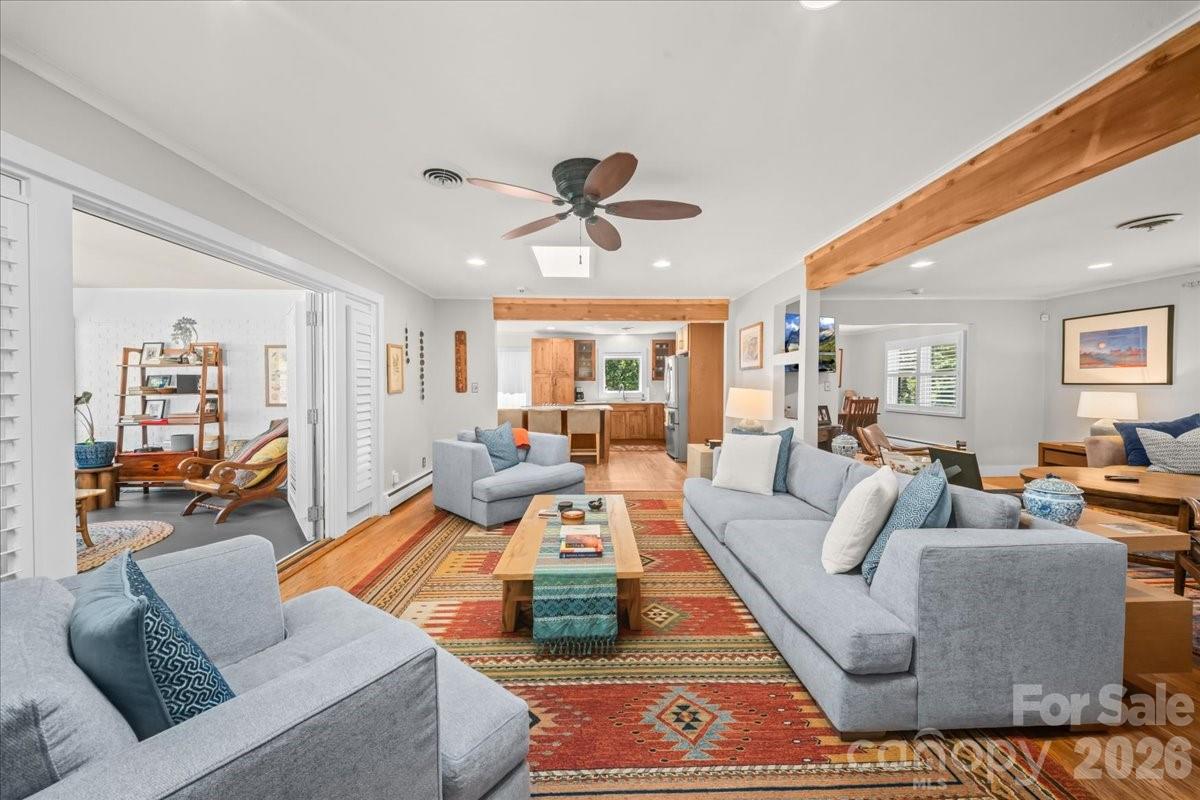 102 Hillside Lane Property Photo 8