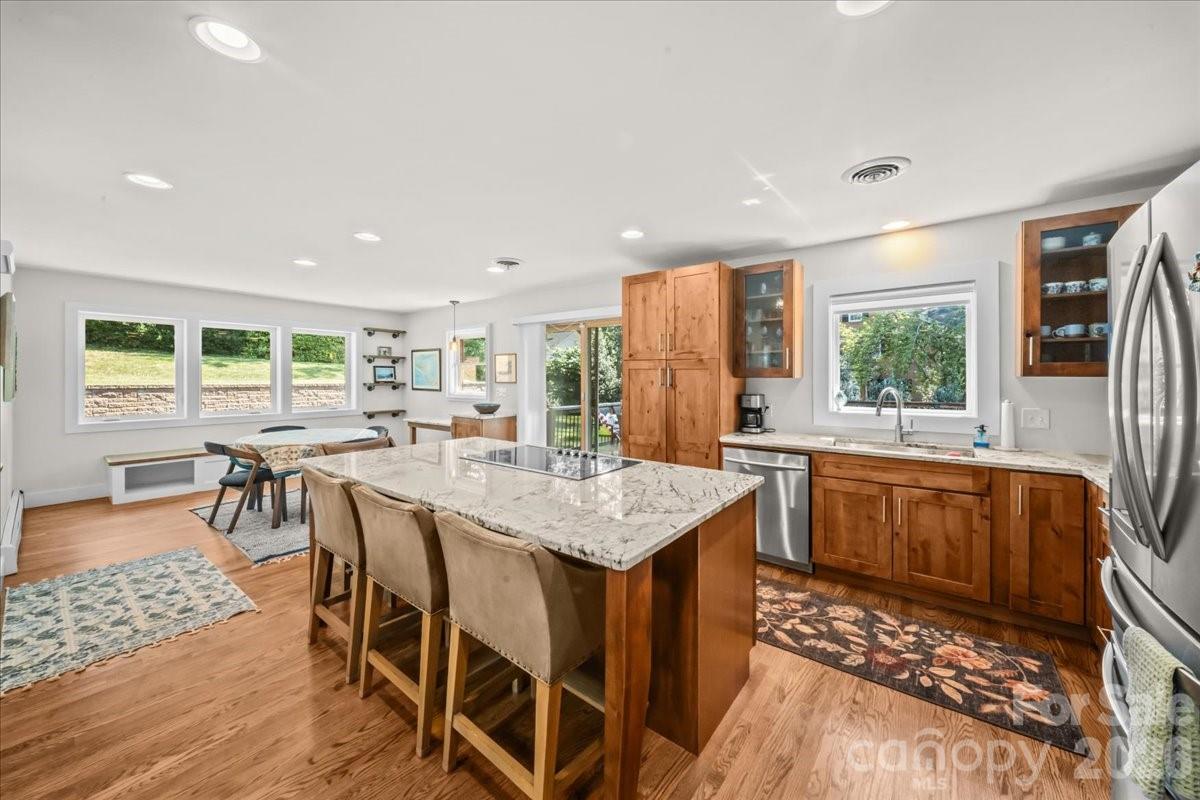 102 Hillside Lane Property Photo 10