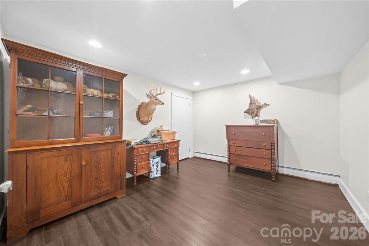 102 Hillside Lane Property Photo 36