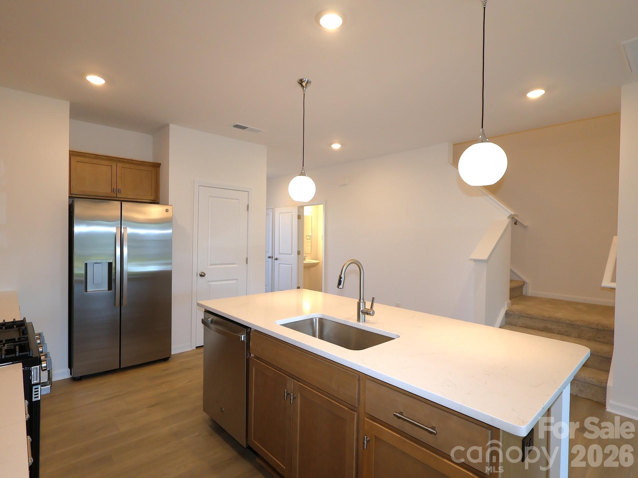 2707 Yeager Drive Property Photo 3