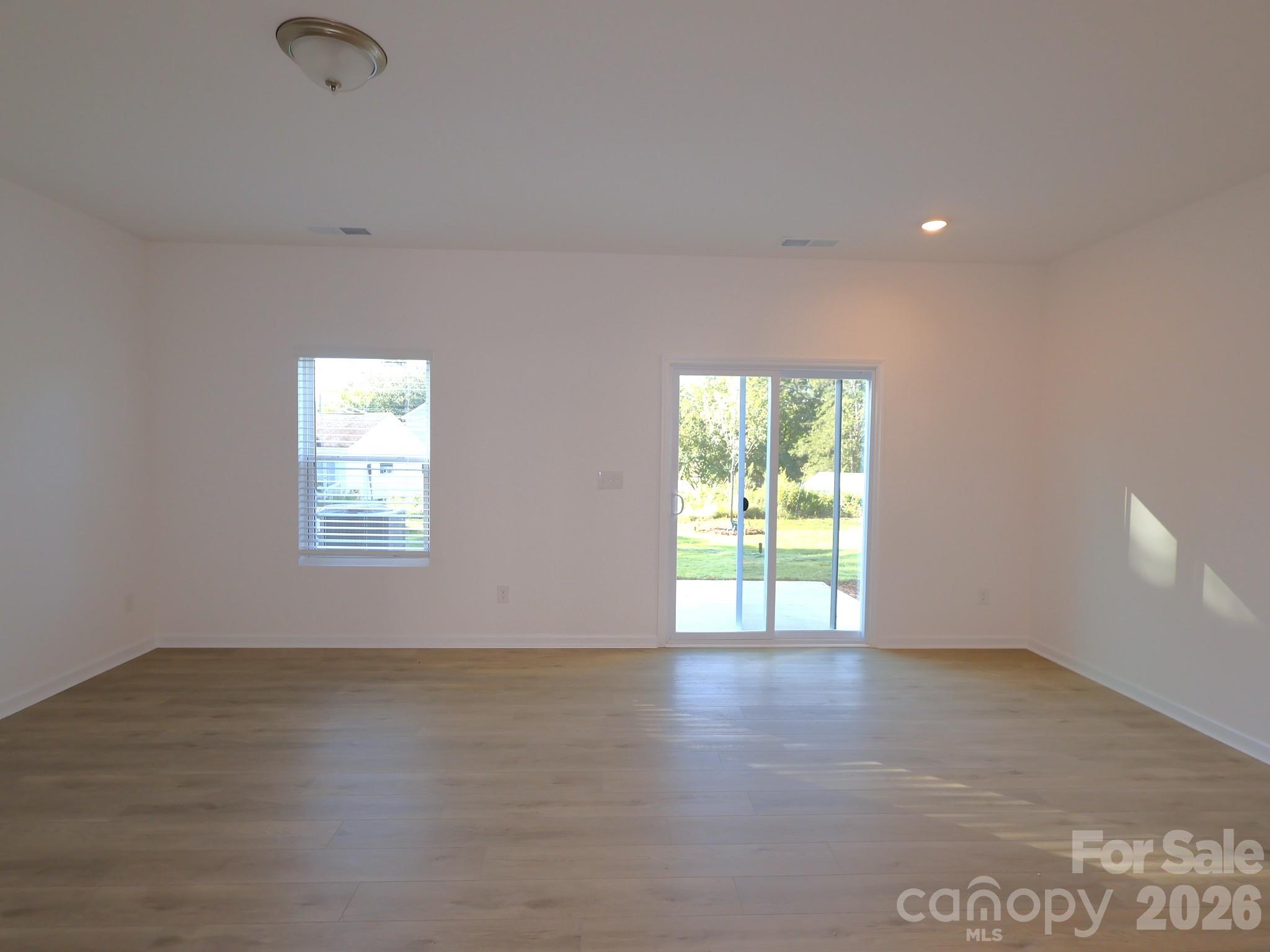 2707 Yeager Drive Property Photo 7