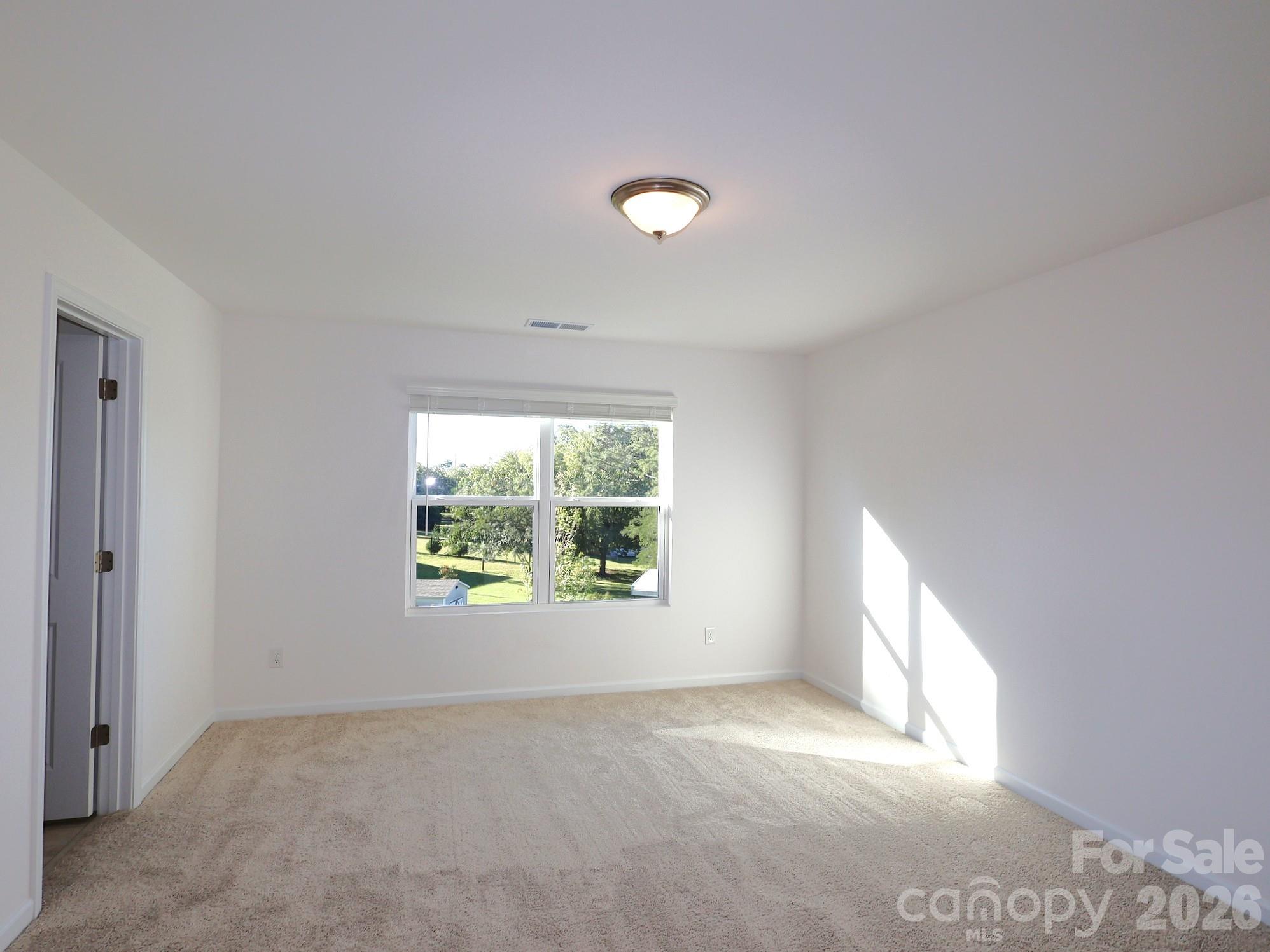2707 Yeager Drive Property Photo 11