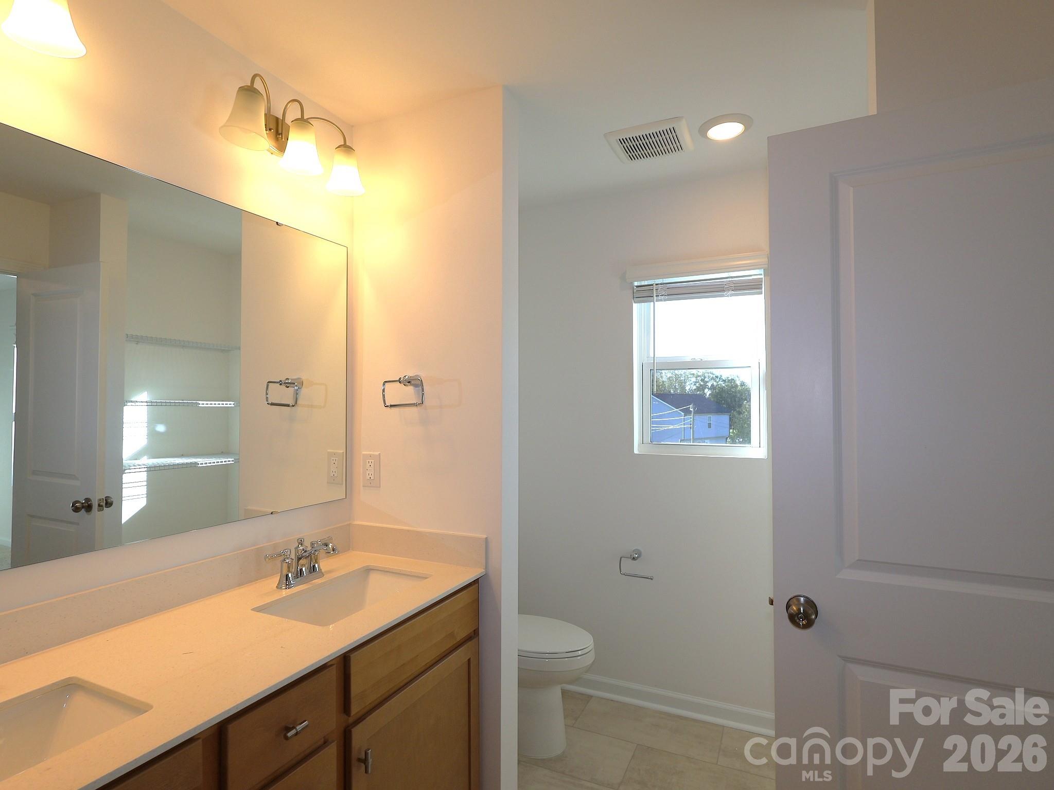 2707 Yeager Drive Property Photo 12