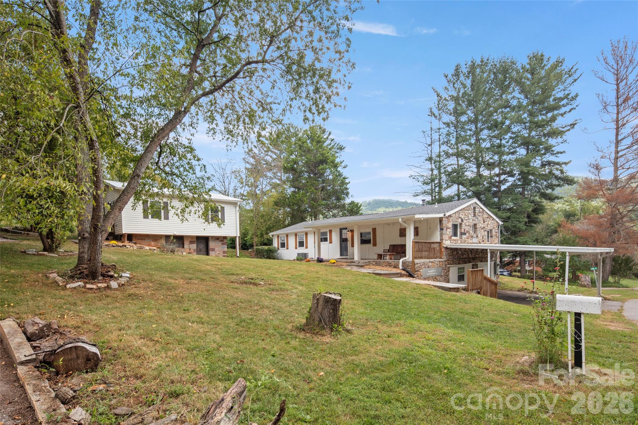 28 Long Cove Road Property Photo 1
