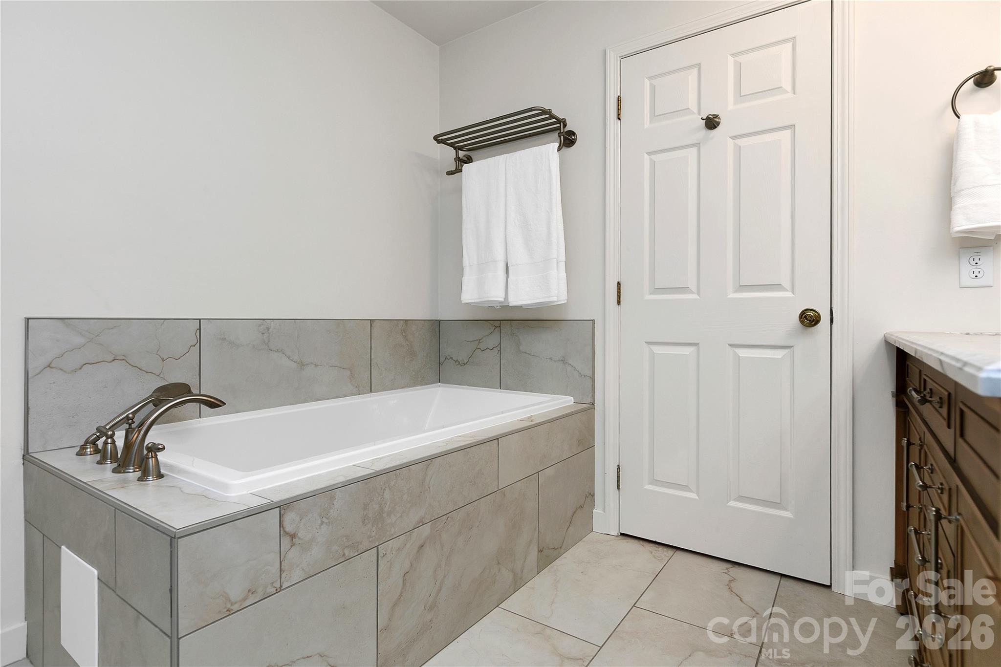 618 Windover Drive Property Photo 30