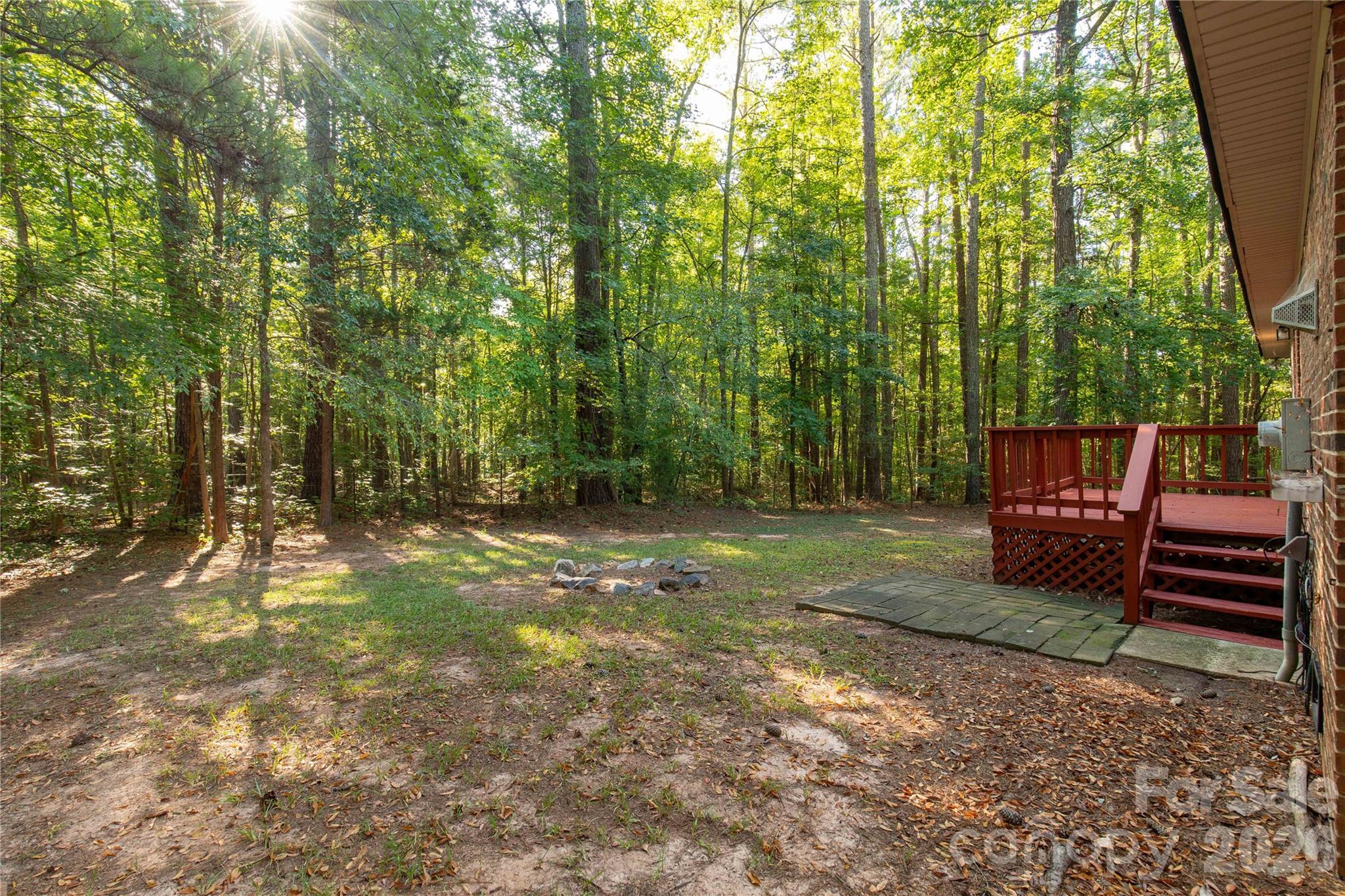 3055 University Drive Property Photo 5