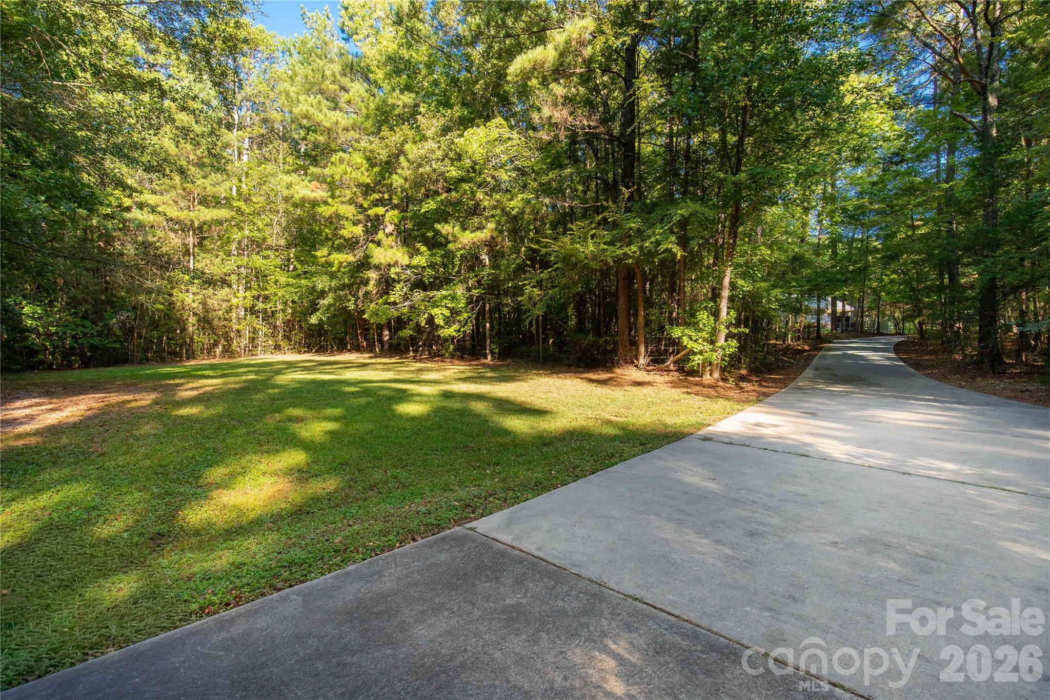 3055 University Drive Property Photo 16