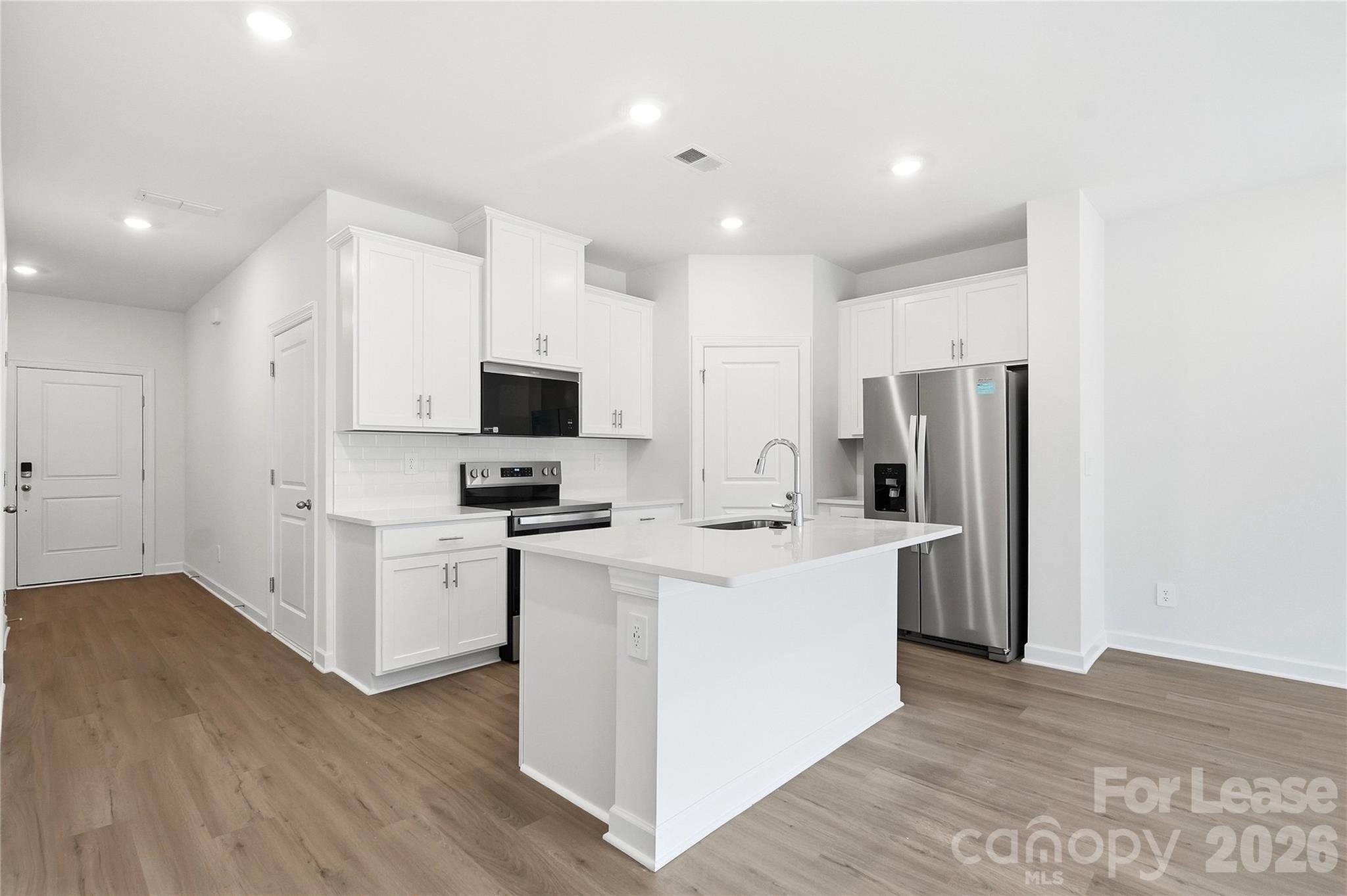 9017 Foggy Brook Loop Property Photo 6