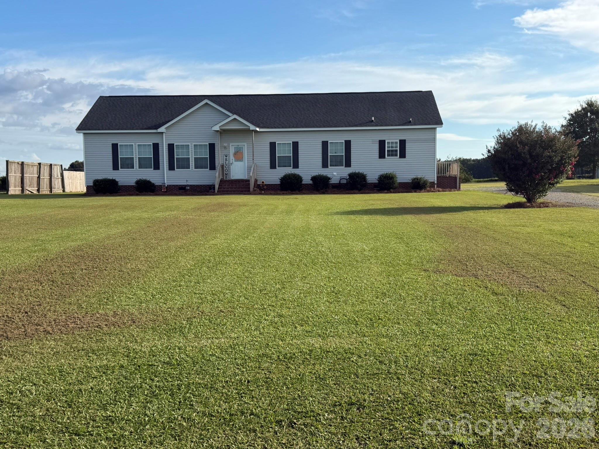 453 Ralph Dail Road Property Photo 1