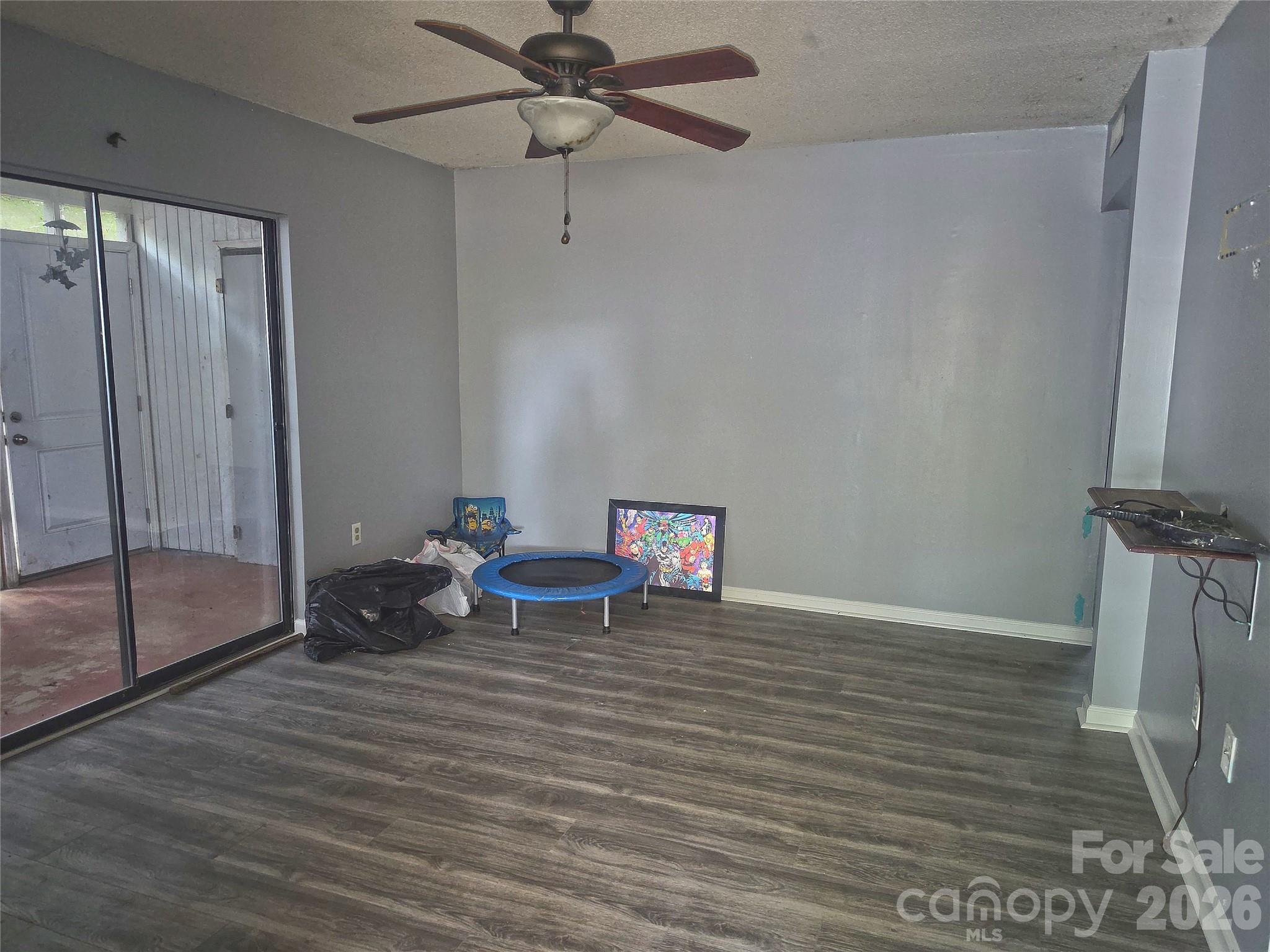 1756 Hunters Trail Property Photo 3