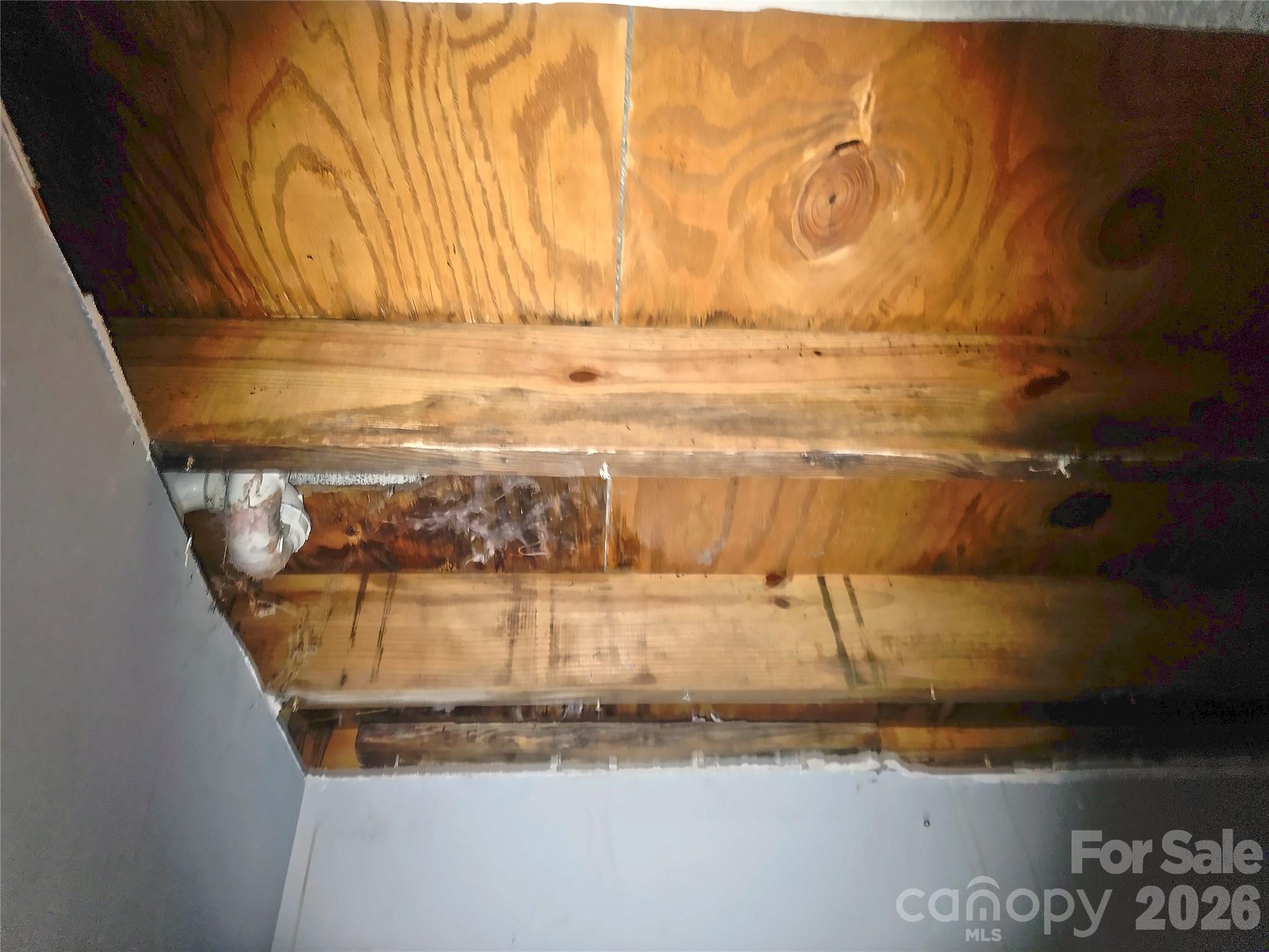 1756 Hunters Trail Property Photo 10