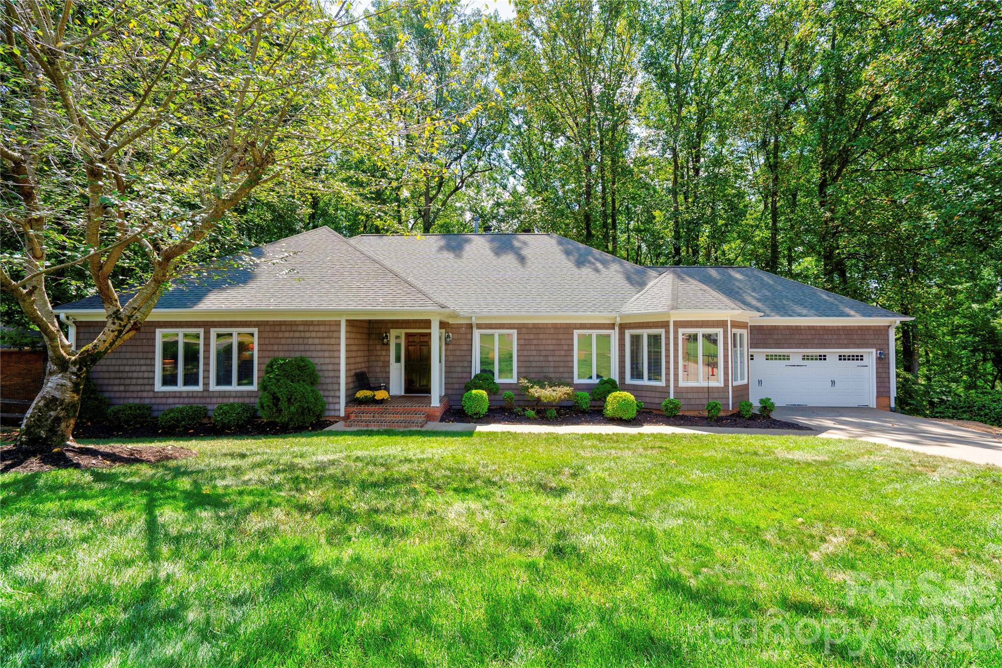1808 Arbor Way Drive Property Photo 1
