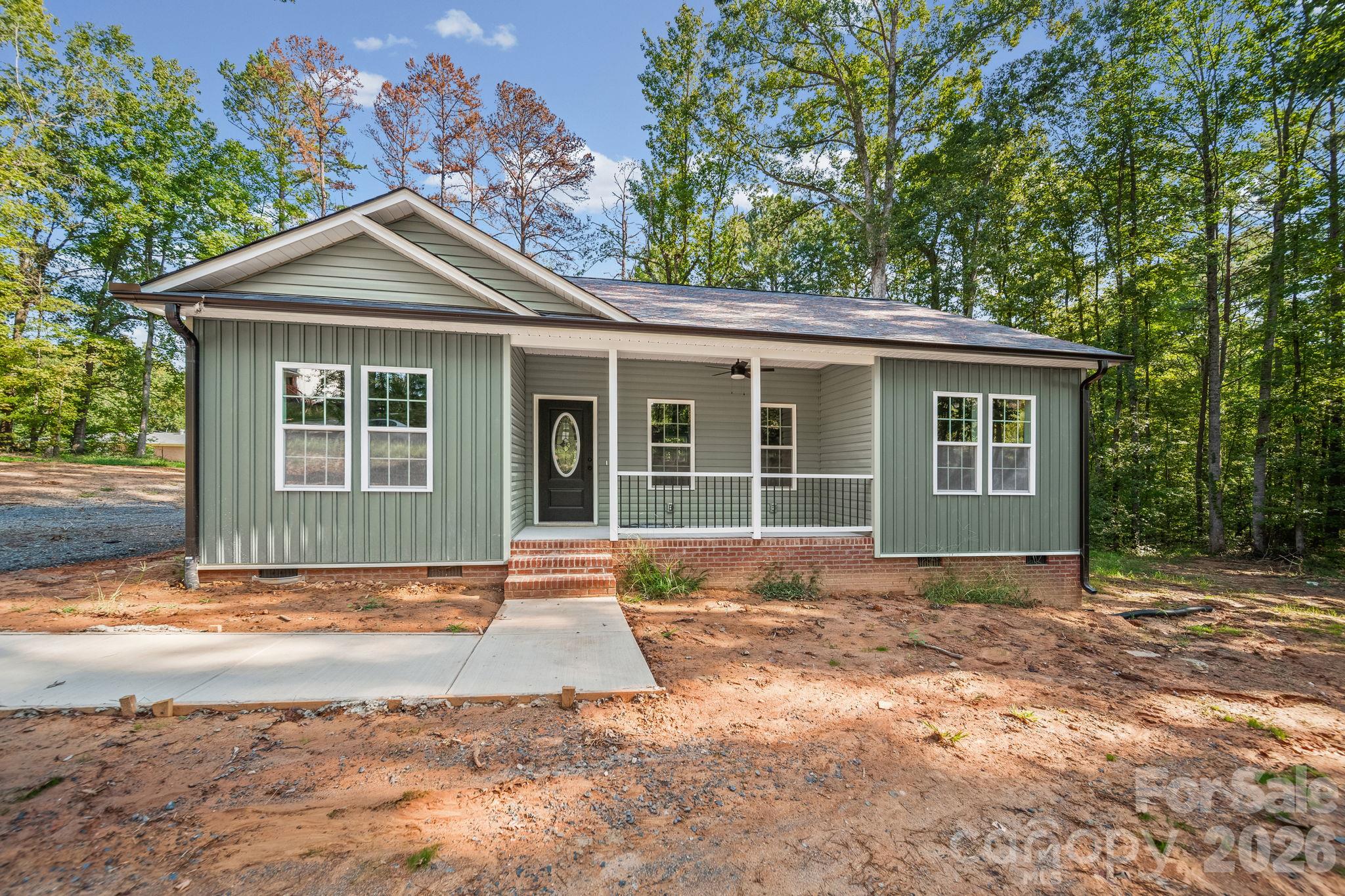 1635 Rollingwood Drive Property Photo 2