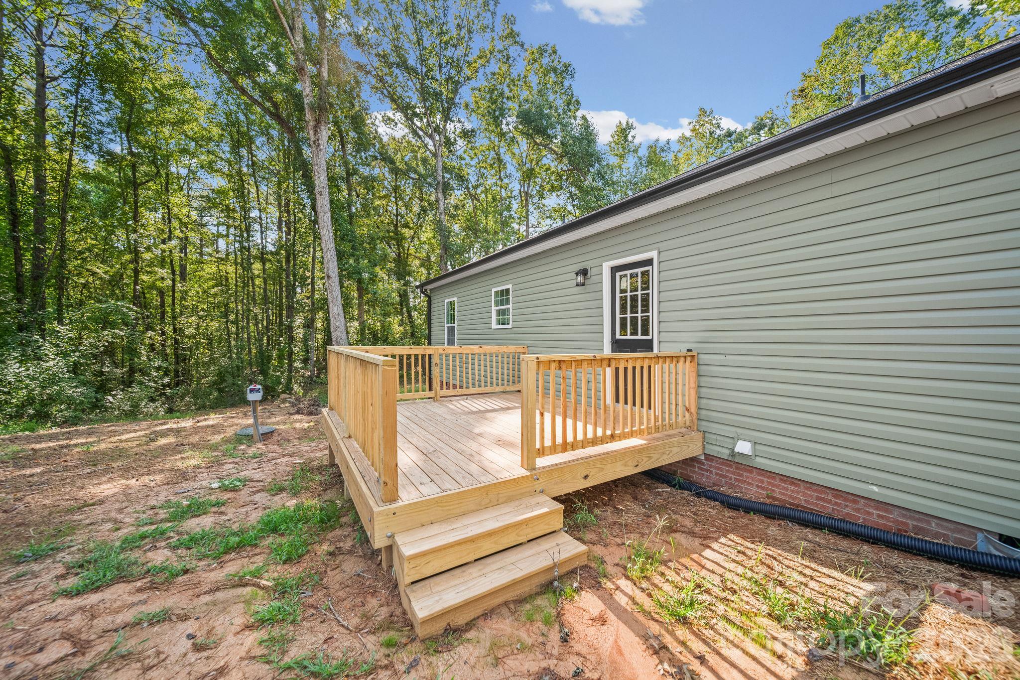 1635 Rollingwood Drive Property Photo 6