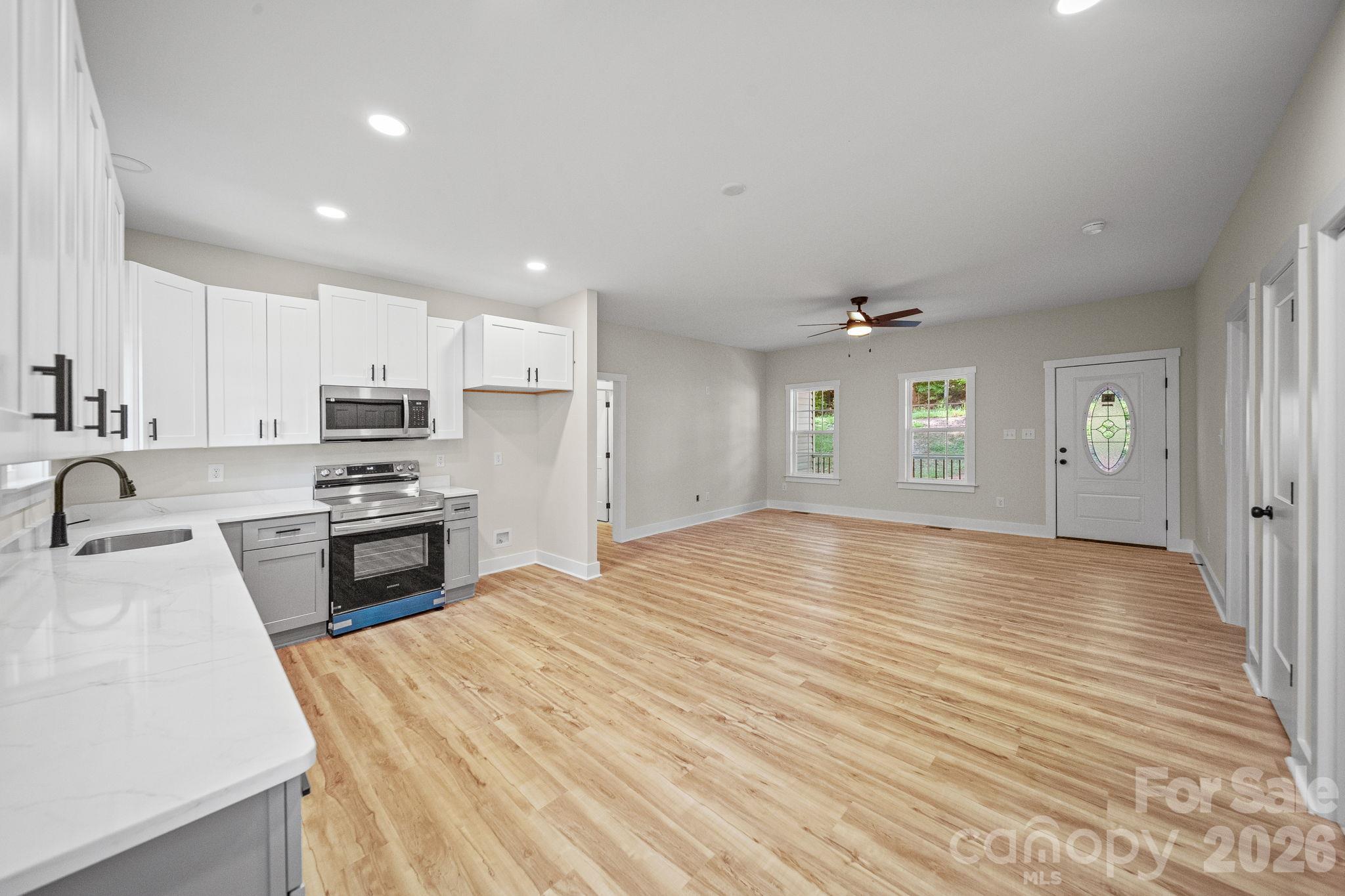 1635 Rollingwood Drive Property Photo 9