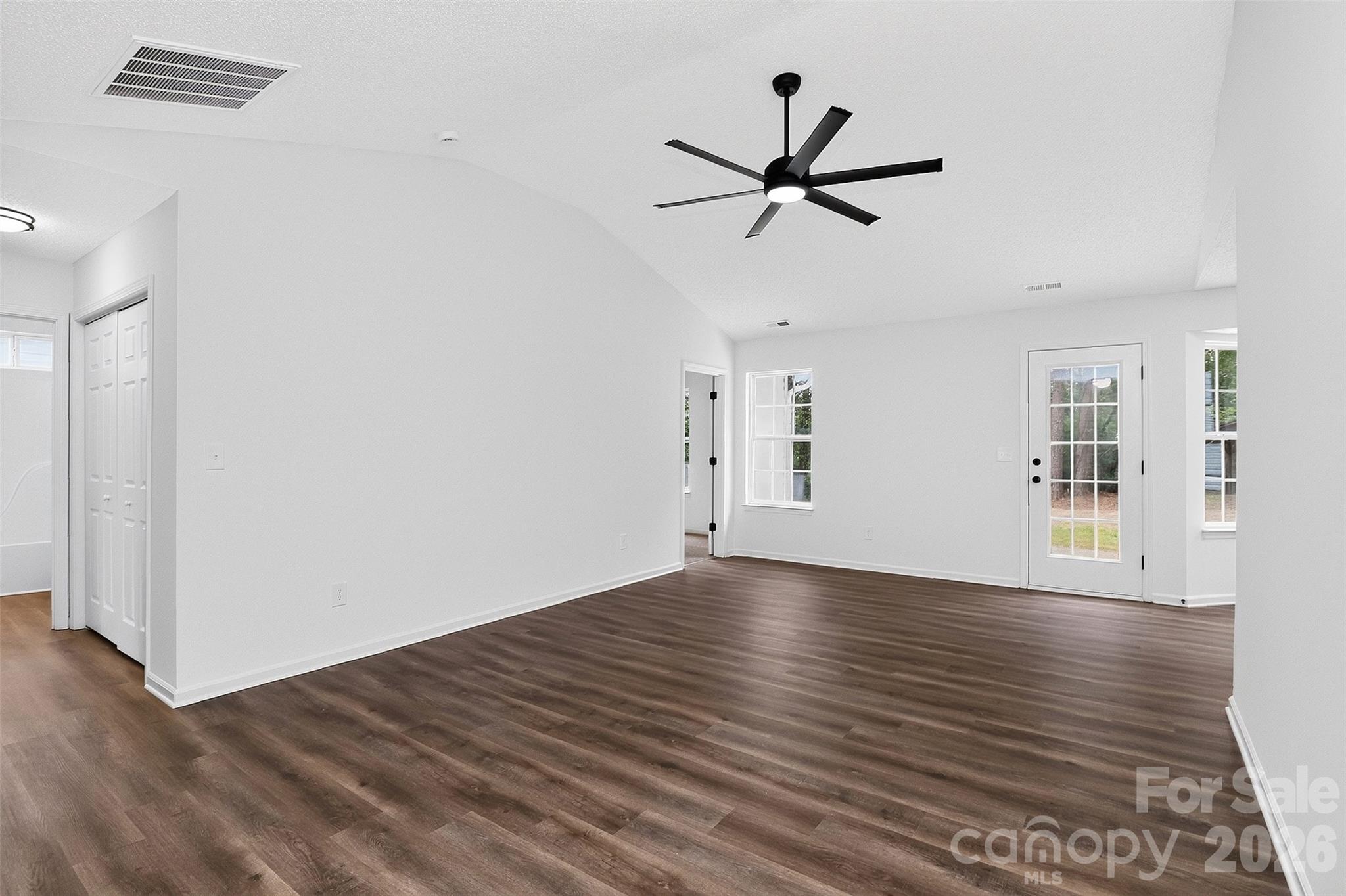 3024 Westwinds Court Property Photo 9