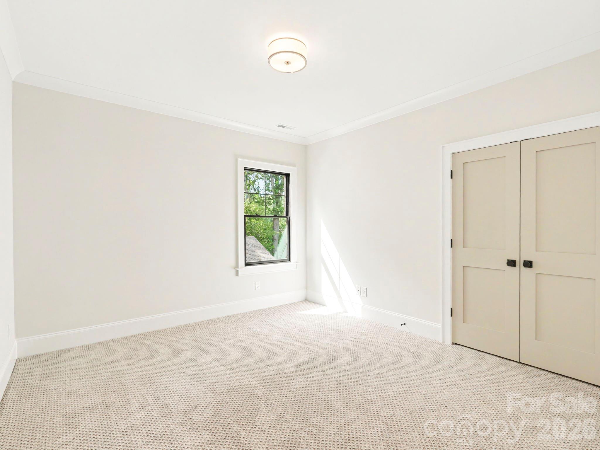 5967 Gate Post Road Property Photo 21