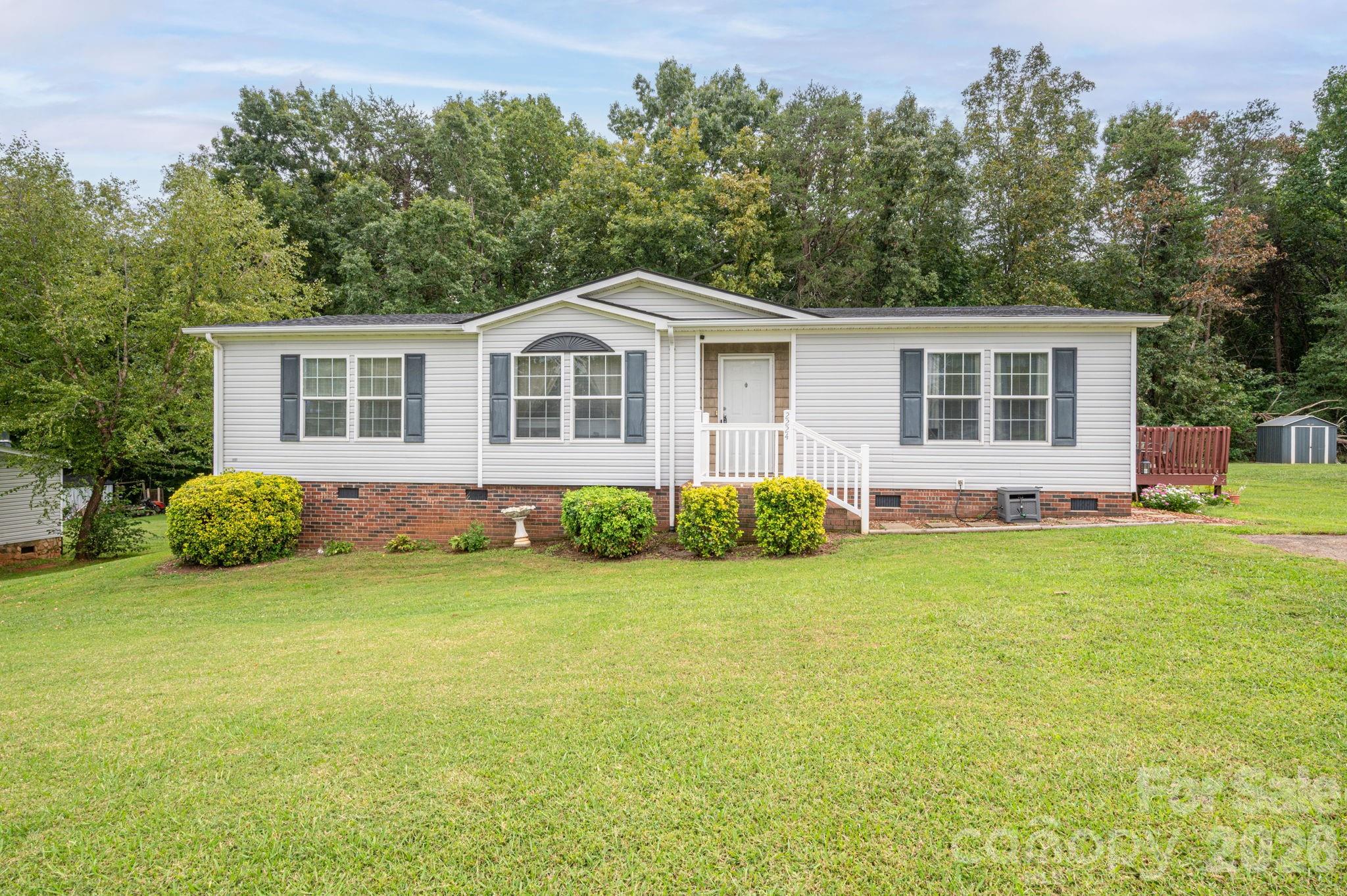 2224 Sterling Ridge Drive Property Photo 1
