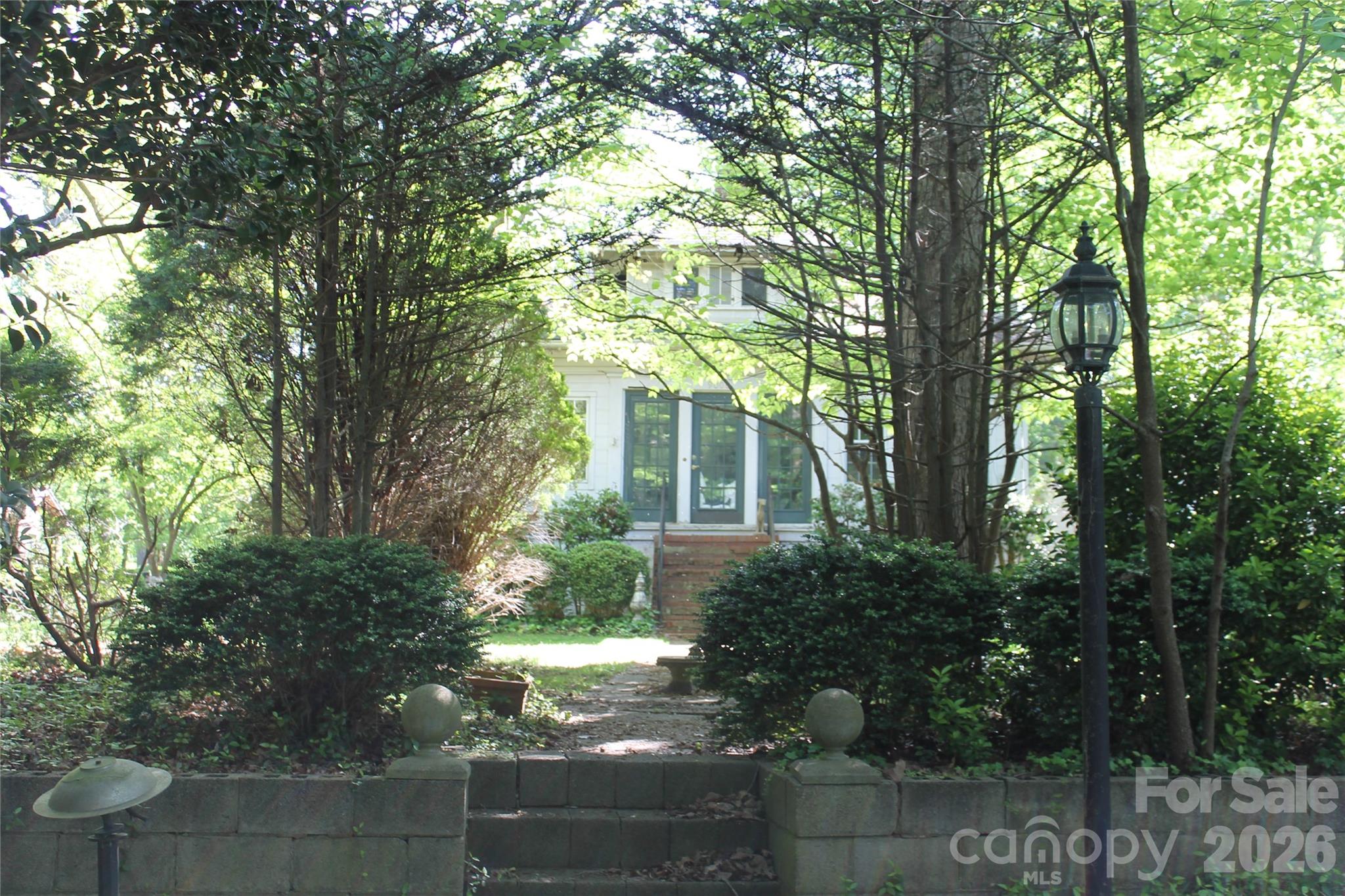 9000 Beatties Ford Road Property Photo 5