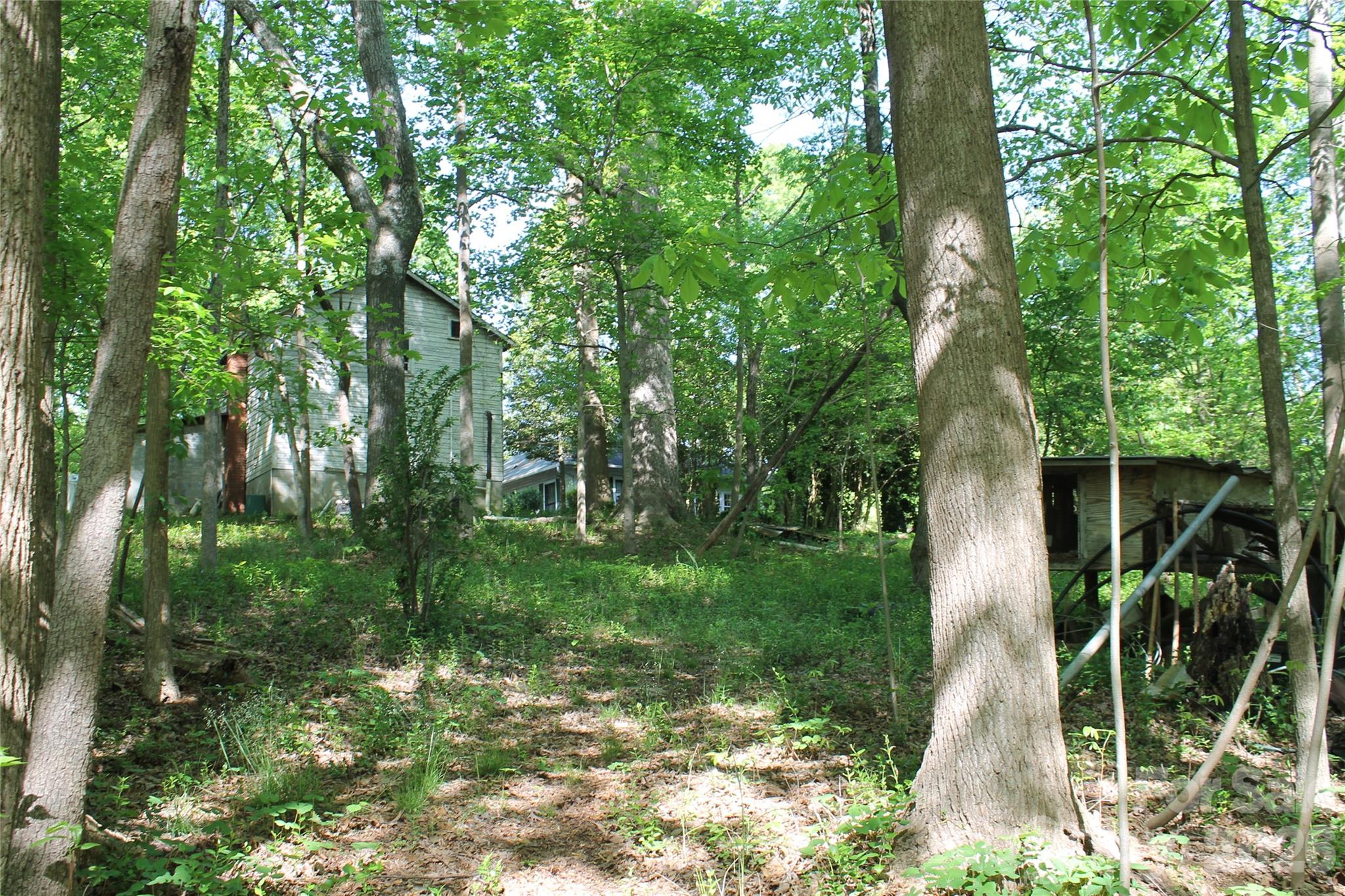 9000 Beatties Ford Road Property Photo 8