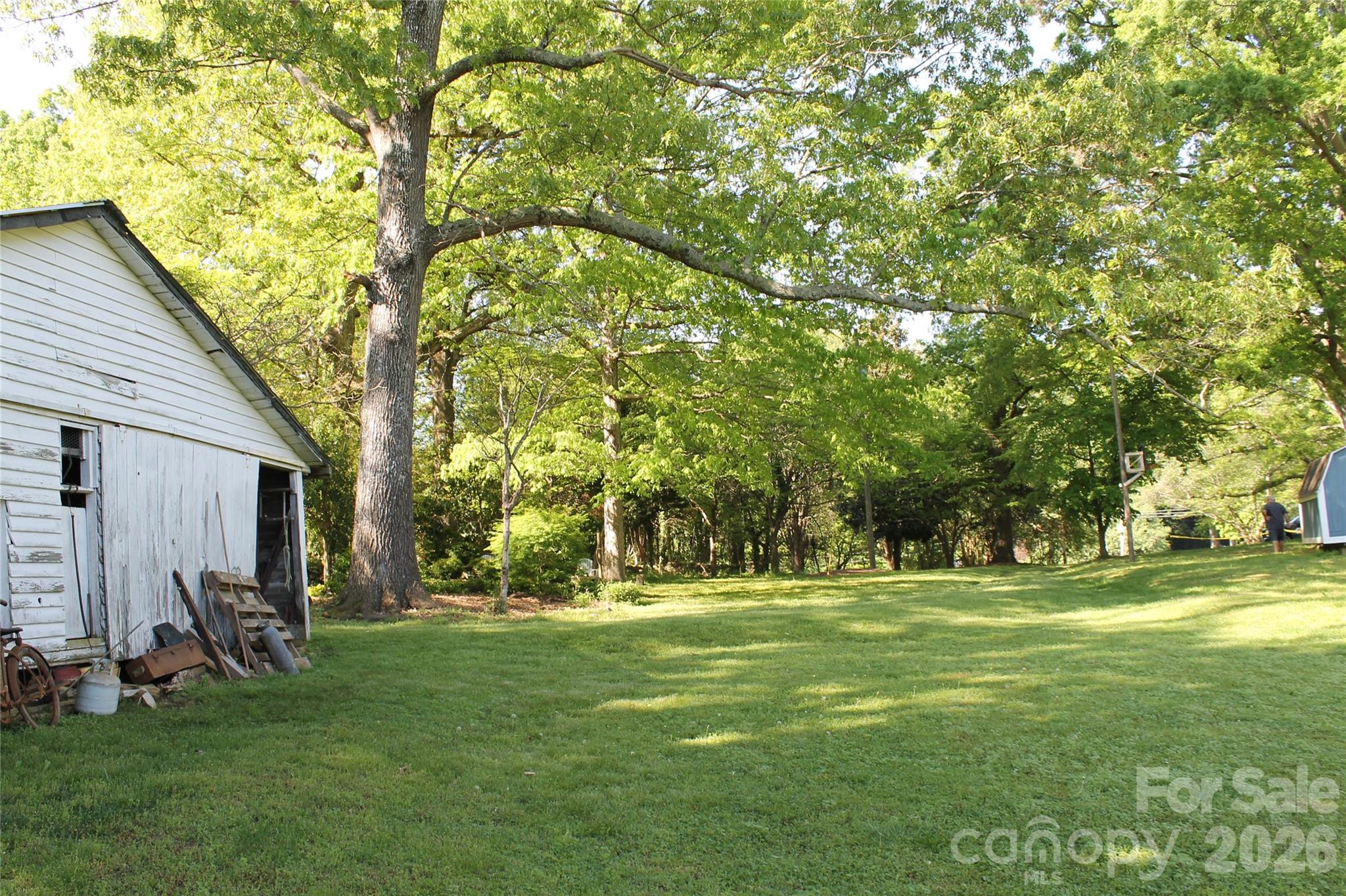 9000 Beatties Ford Road Property Photo 10