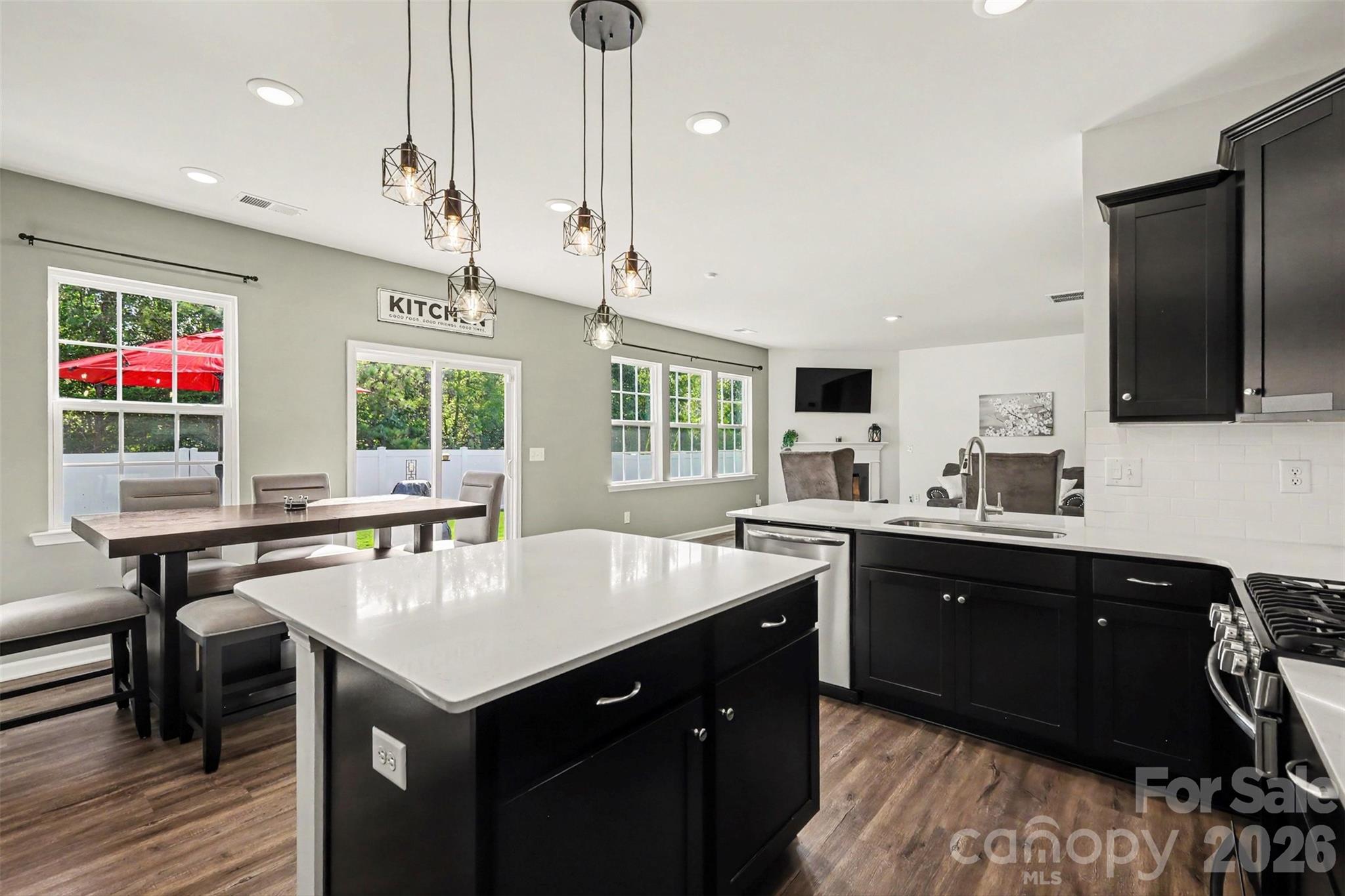 1571 Loggerhead Drive Property Photo 11