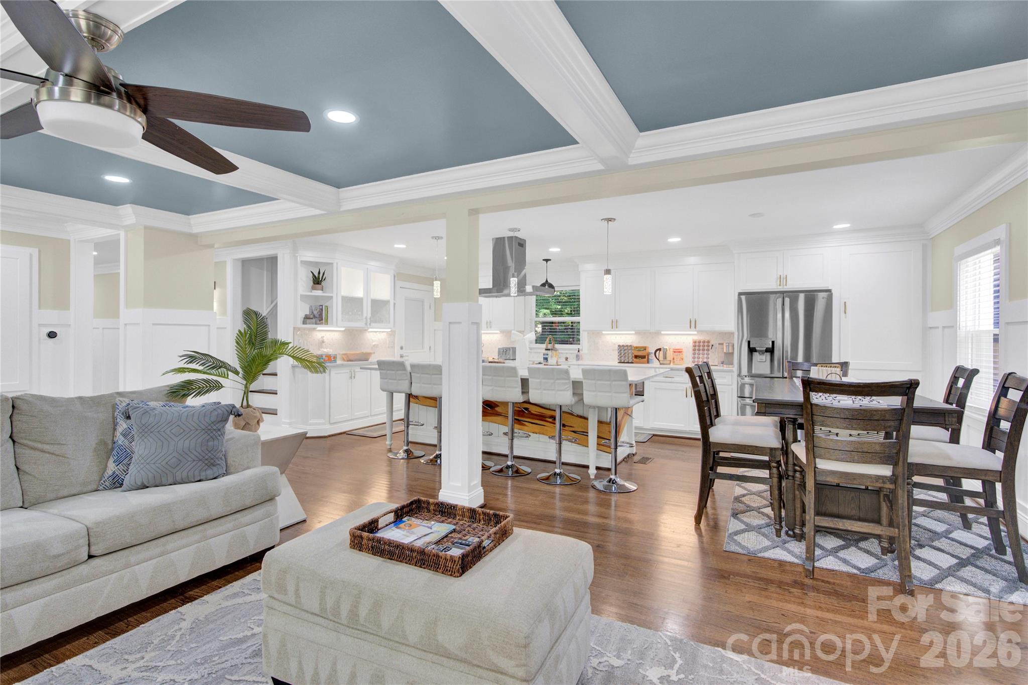 6639 Ronda Avenue Property Photo 3