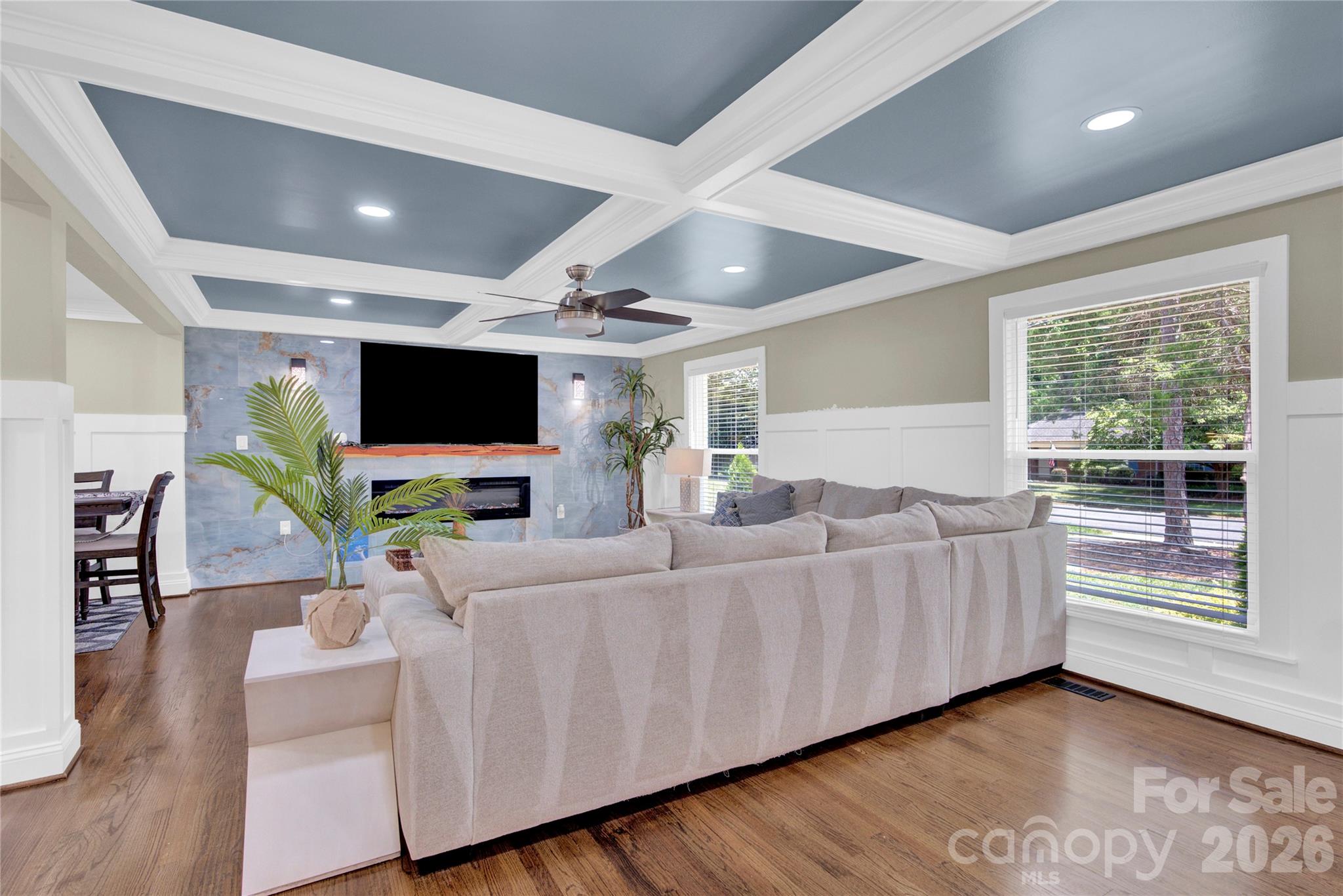 6639 Ronda Avenue Property Photo 6