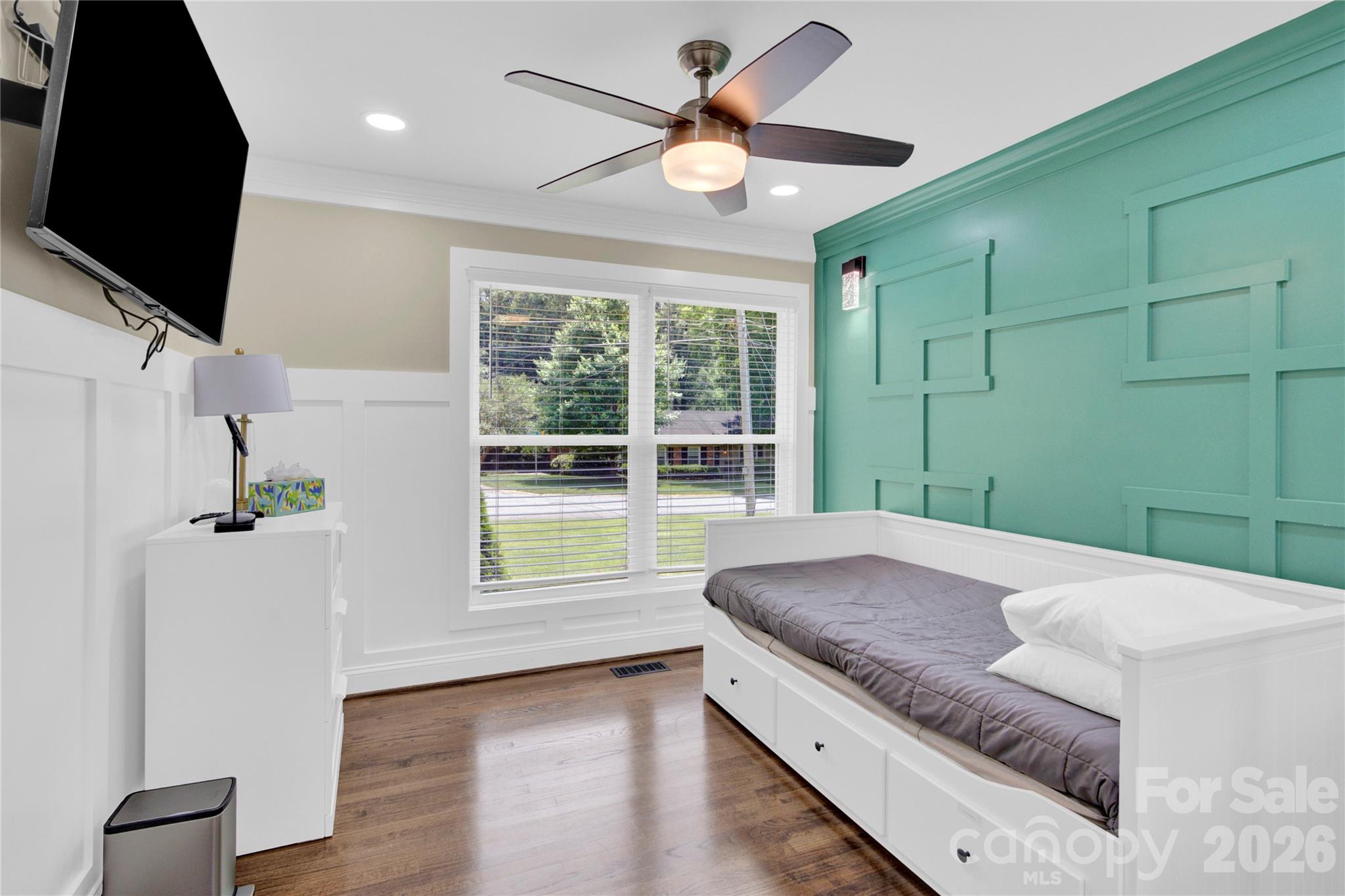 6639 Ronda Avenue Property Photo 9